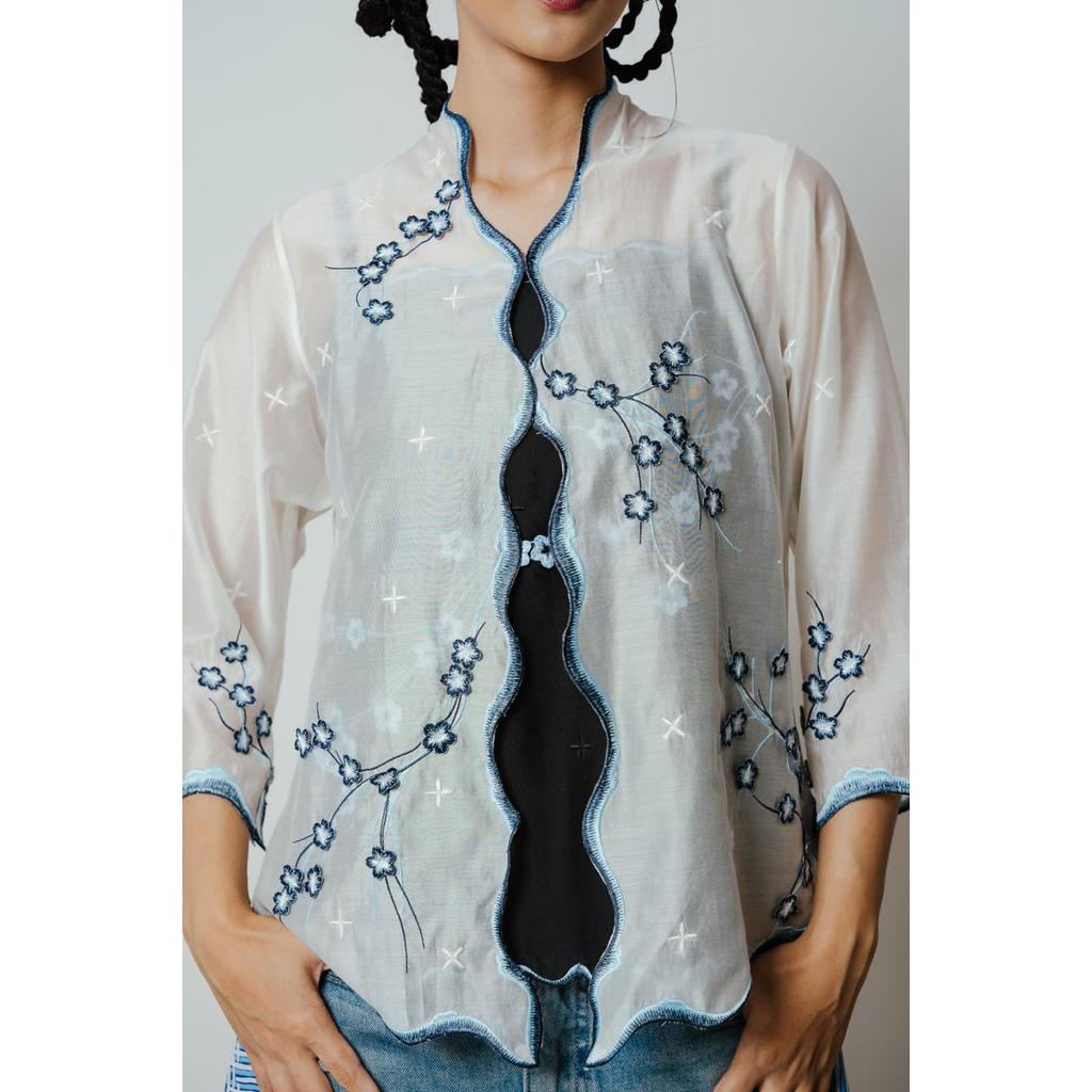 BOOLAO Kebaya Sakura 3D Embroidery - White