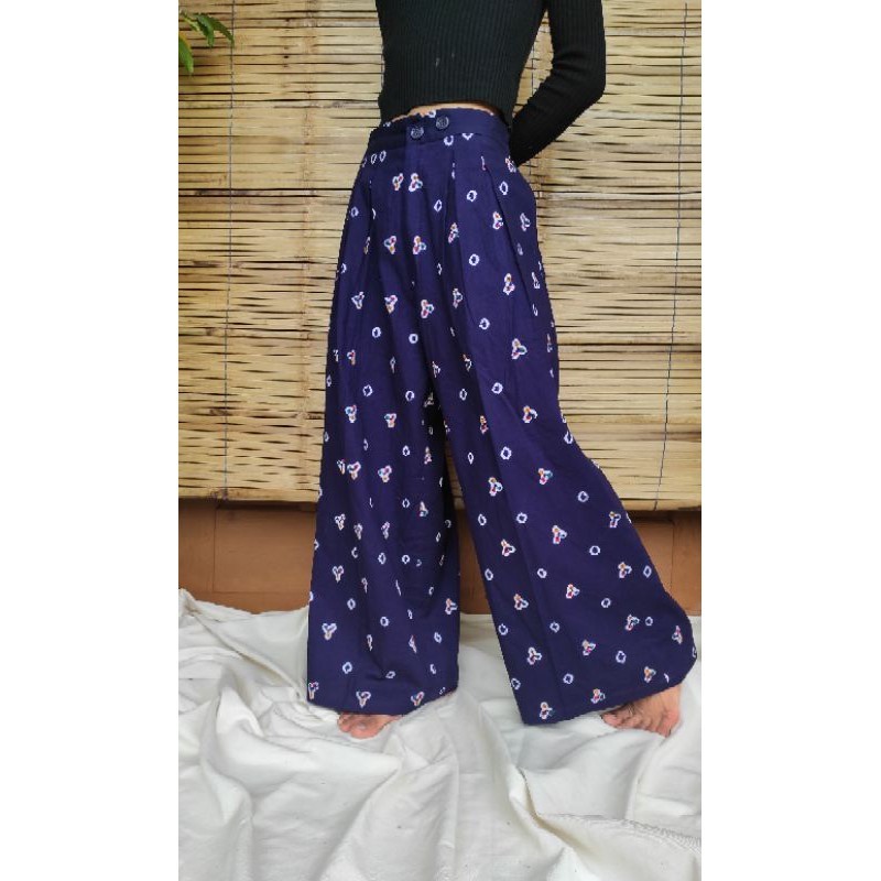 Boolao Hakama Pallazo Jumputan Pants (Celana Kulot Jumputan)