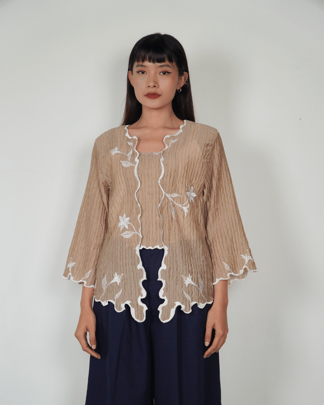 BOOLAO Kebaya Lily Embroidery (Detachable Outer) - Coklat