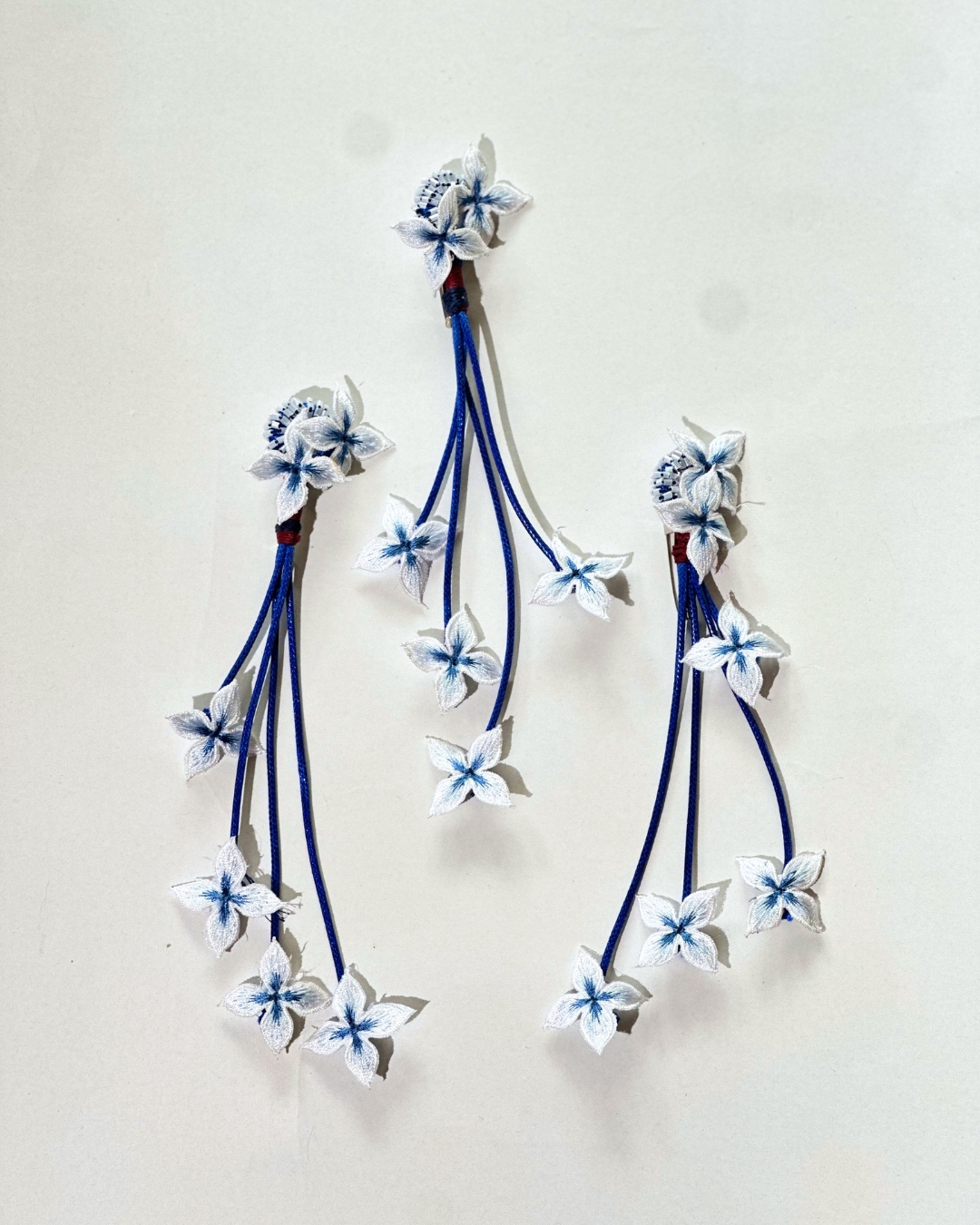 BOOLAO Rontje Series Melati Tassel Brooch