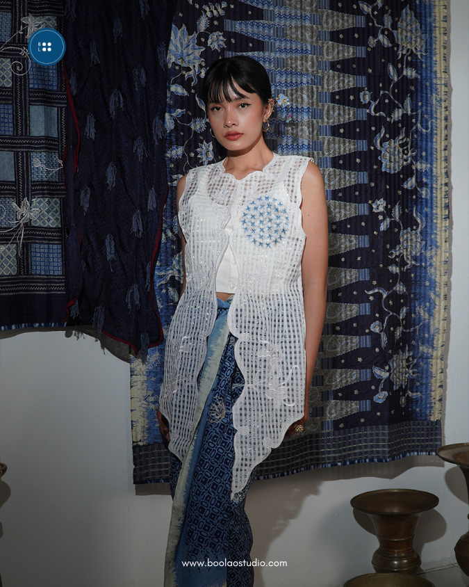 Djaline by Boolao Kebaya Vest Anggrek Borondong - Putih