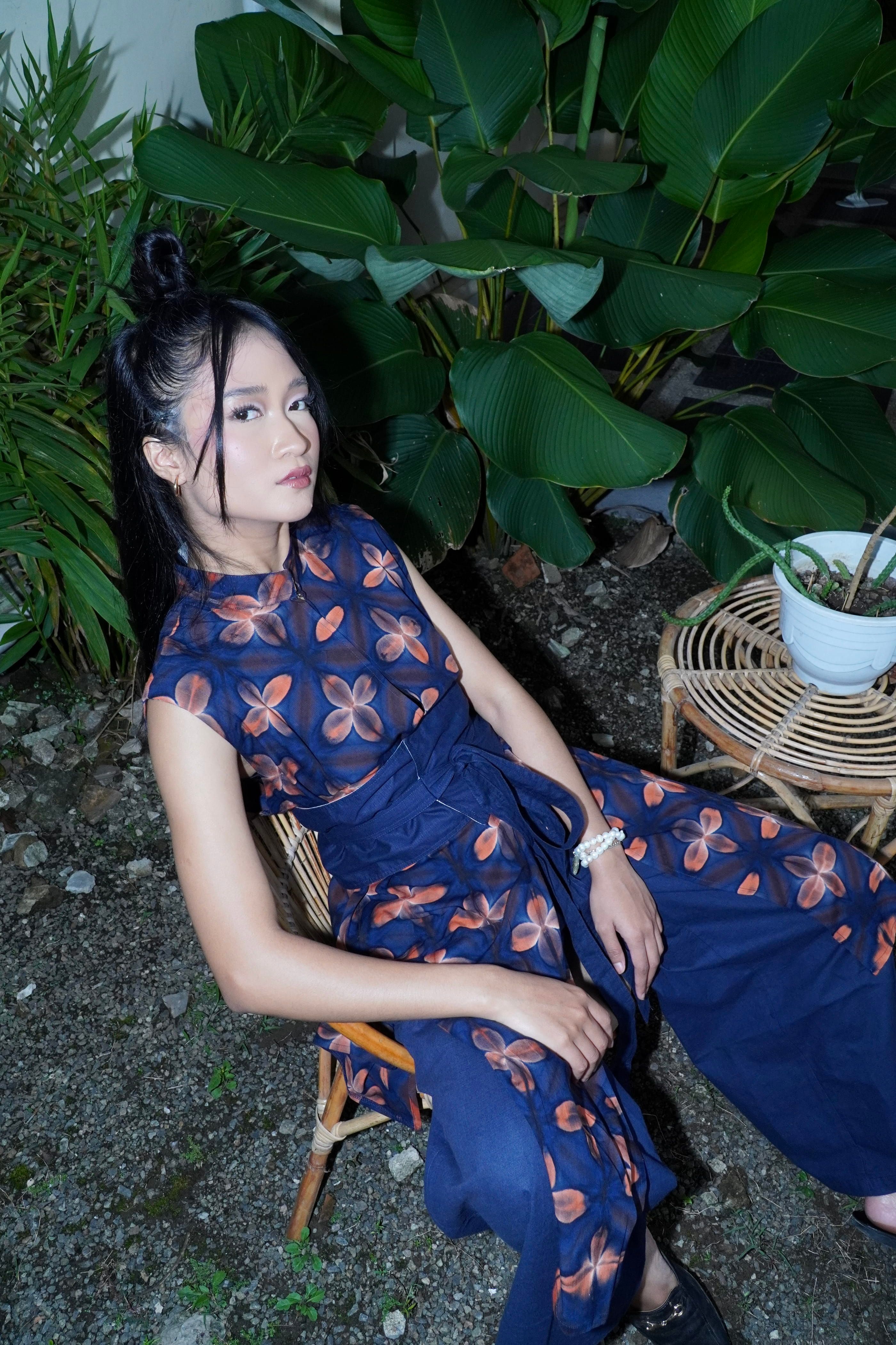 BOOLAO Outer Sleeveless Kawung Navy Brown (Outer Batik Panjang)