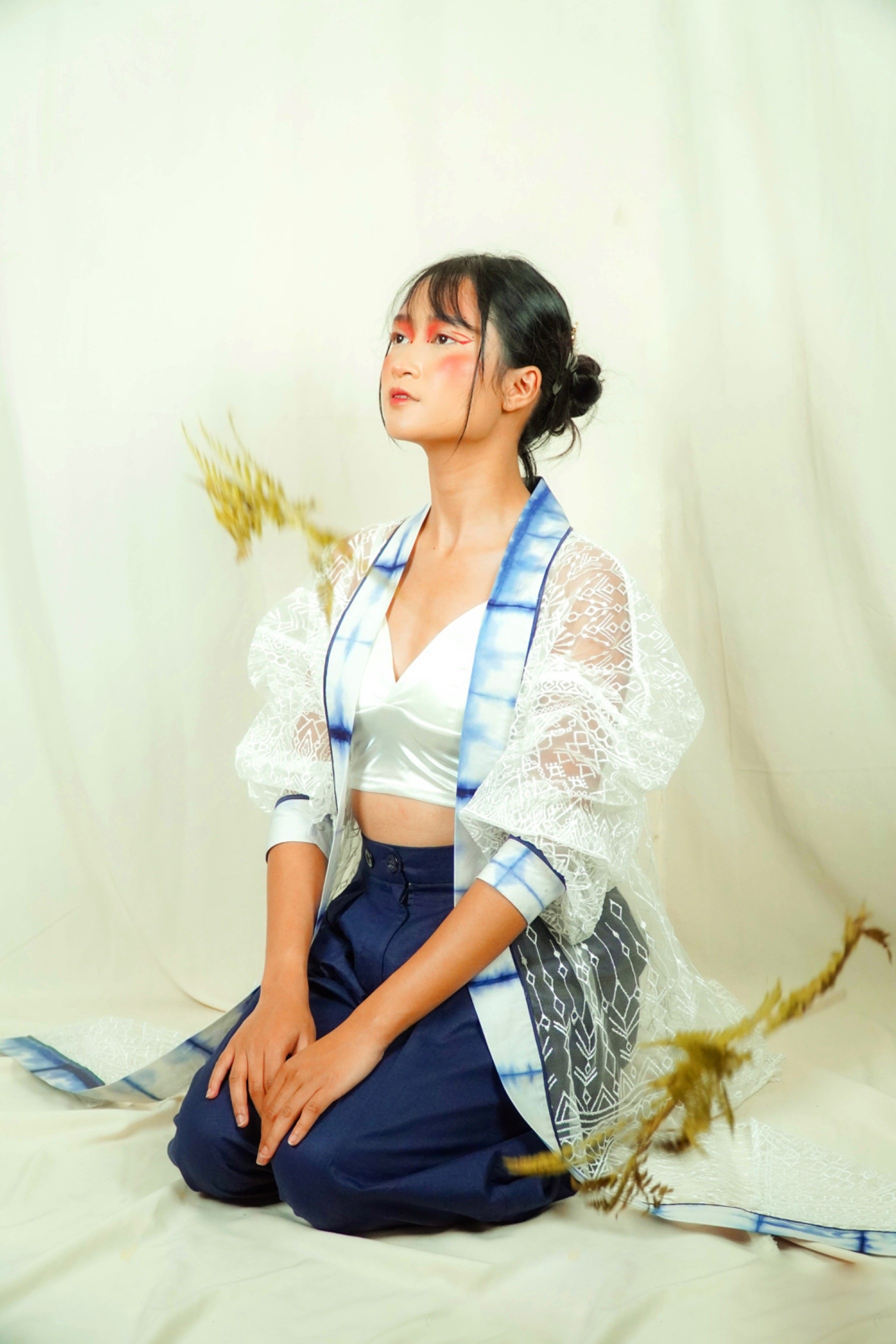 BOOLAO Embroidery Del Lune Outer Balloon Sleeve 