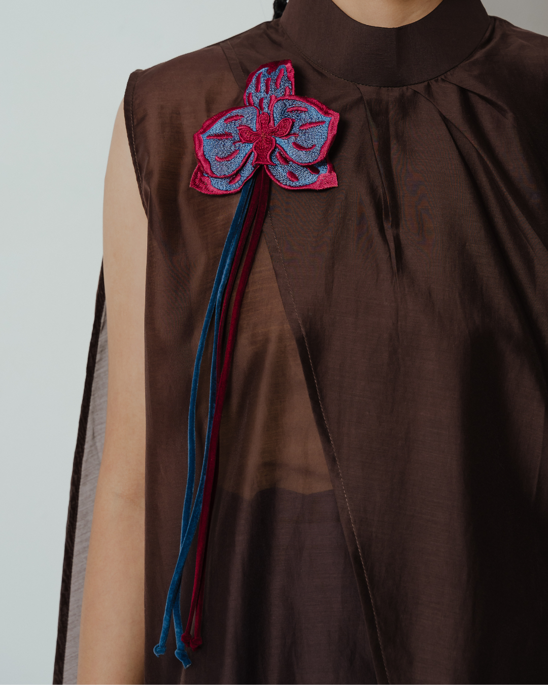 BOOLAO Orchid Brooch Tassel - Maroon