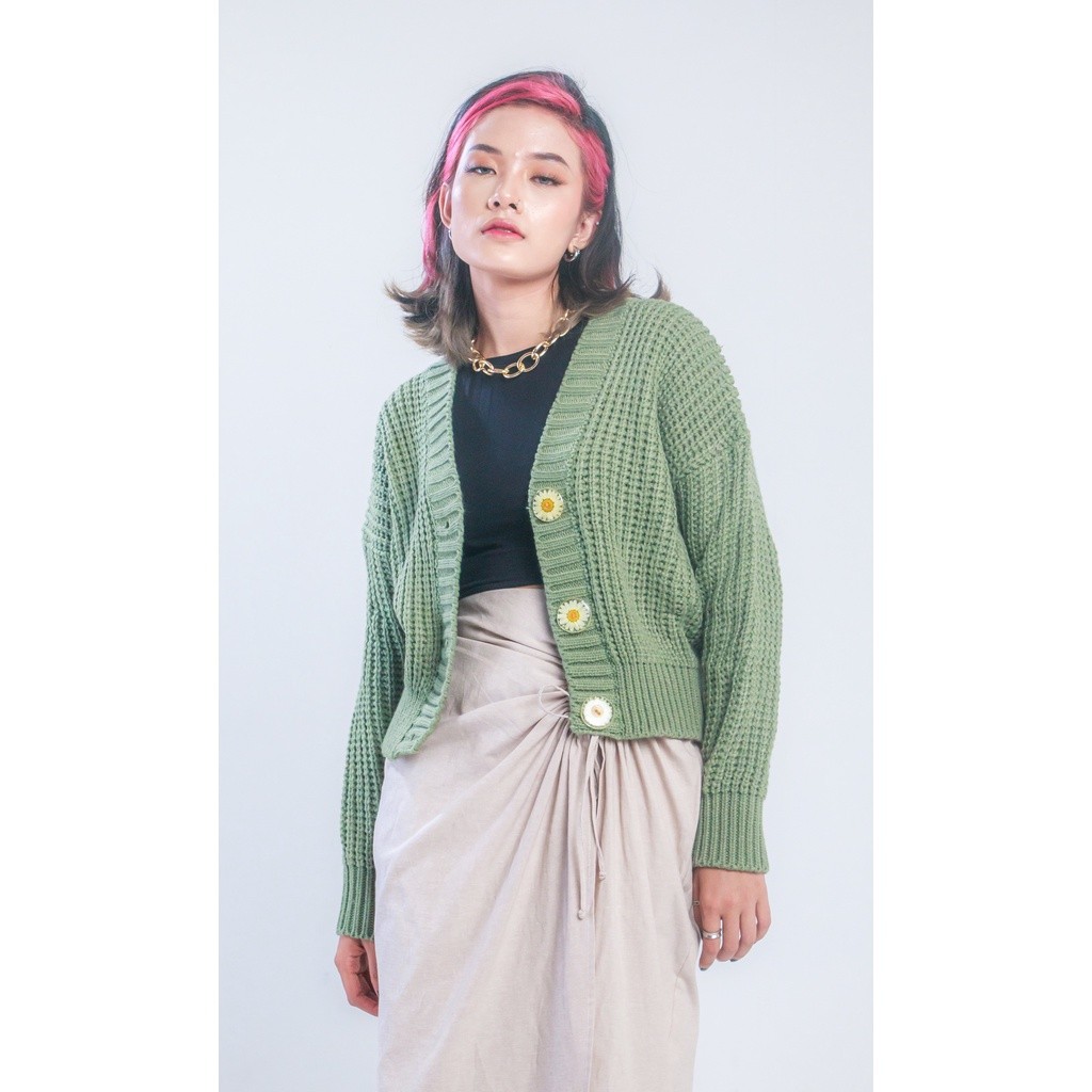 BOOLAO Picnic Panic Daisy Knit Cardigan (Sweater Rajut dengan Pressed Flower Kancing) - Matcha