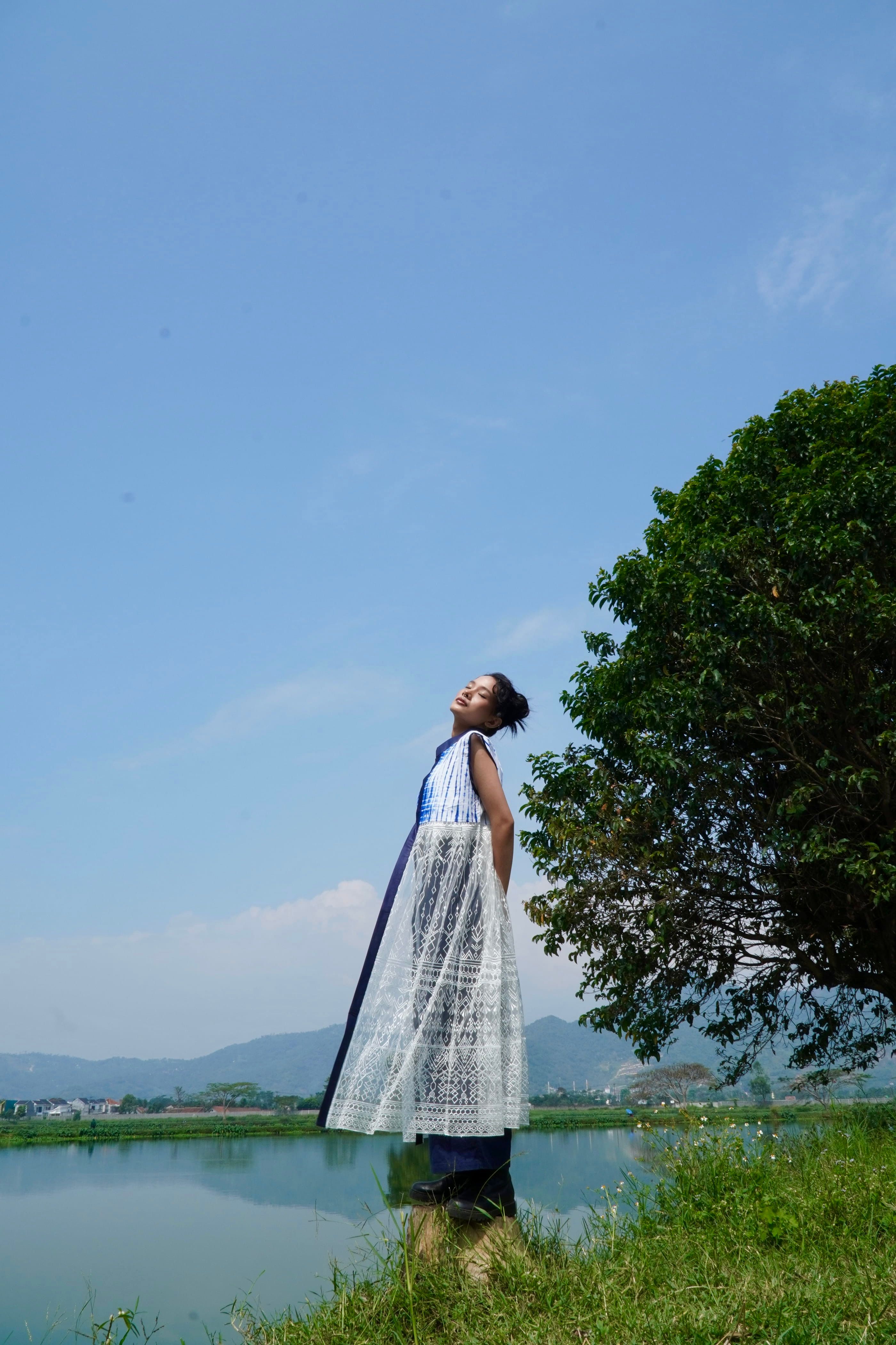 BOOLAO HAN Suji Shibori Outer Rintik Embroidery