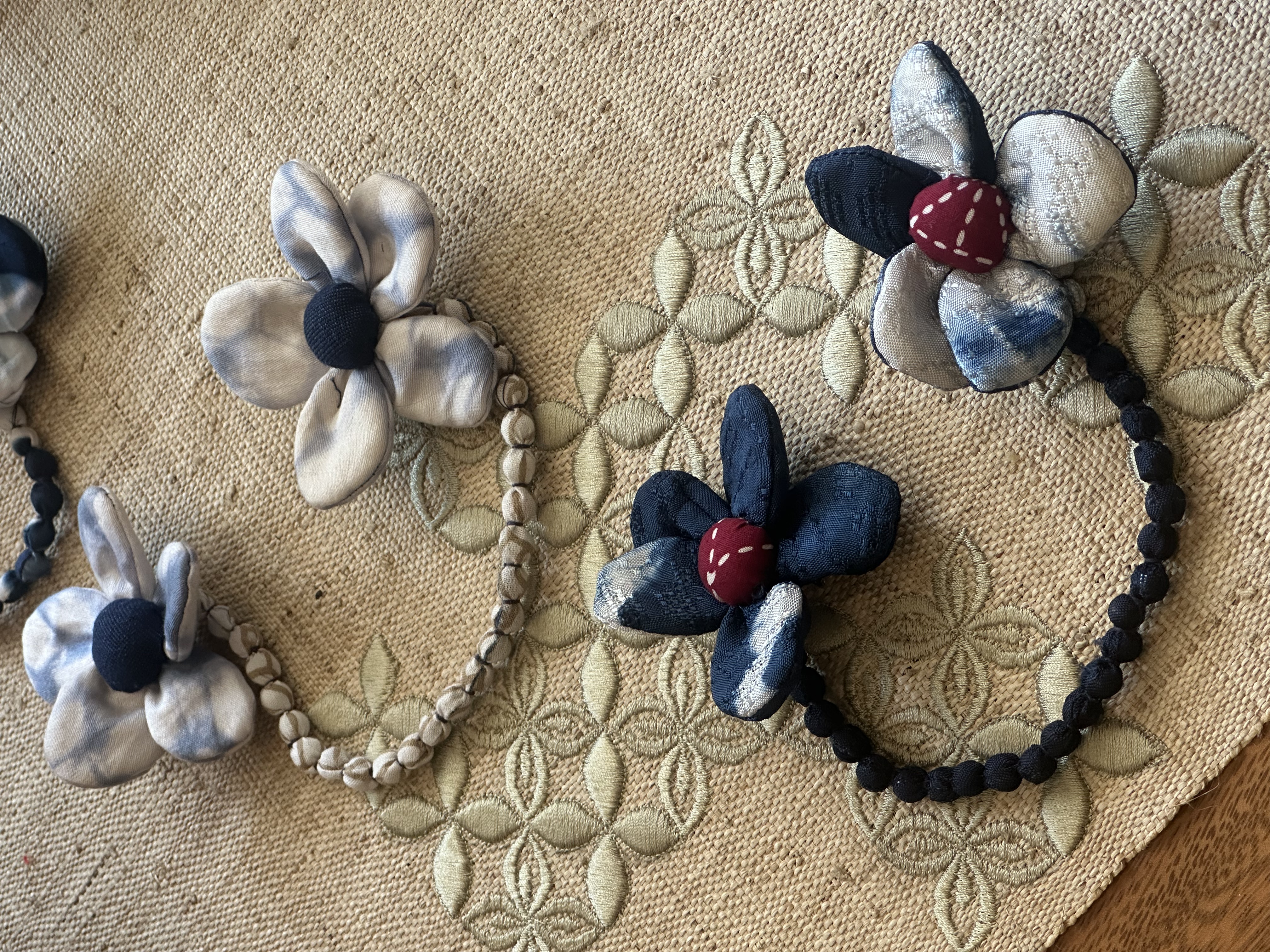 BOOLAO Orchid Double Brooch