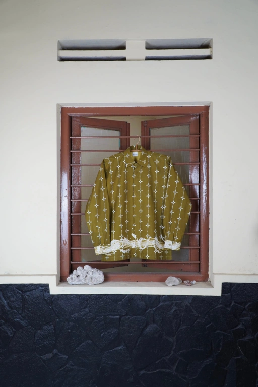 Image of BOOLAO Kumeli Kemeja Panjang - Hijau Olive