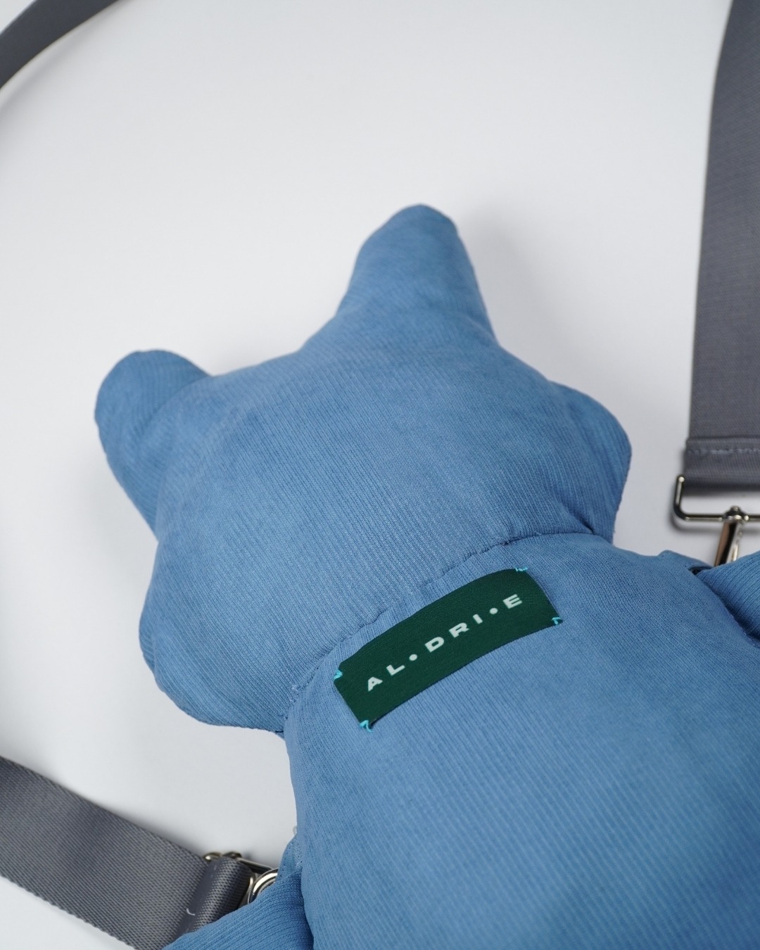 BOOLAO x Aldrie Frog Doll SlingBag
