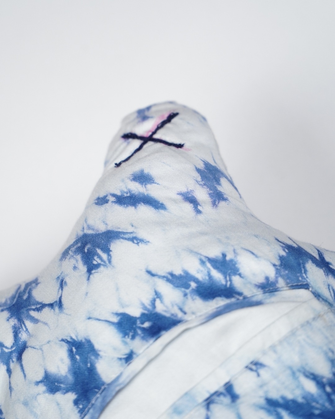 BOOLAO x Aldrie Frog Doll SlingBag