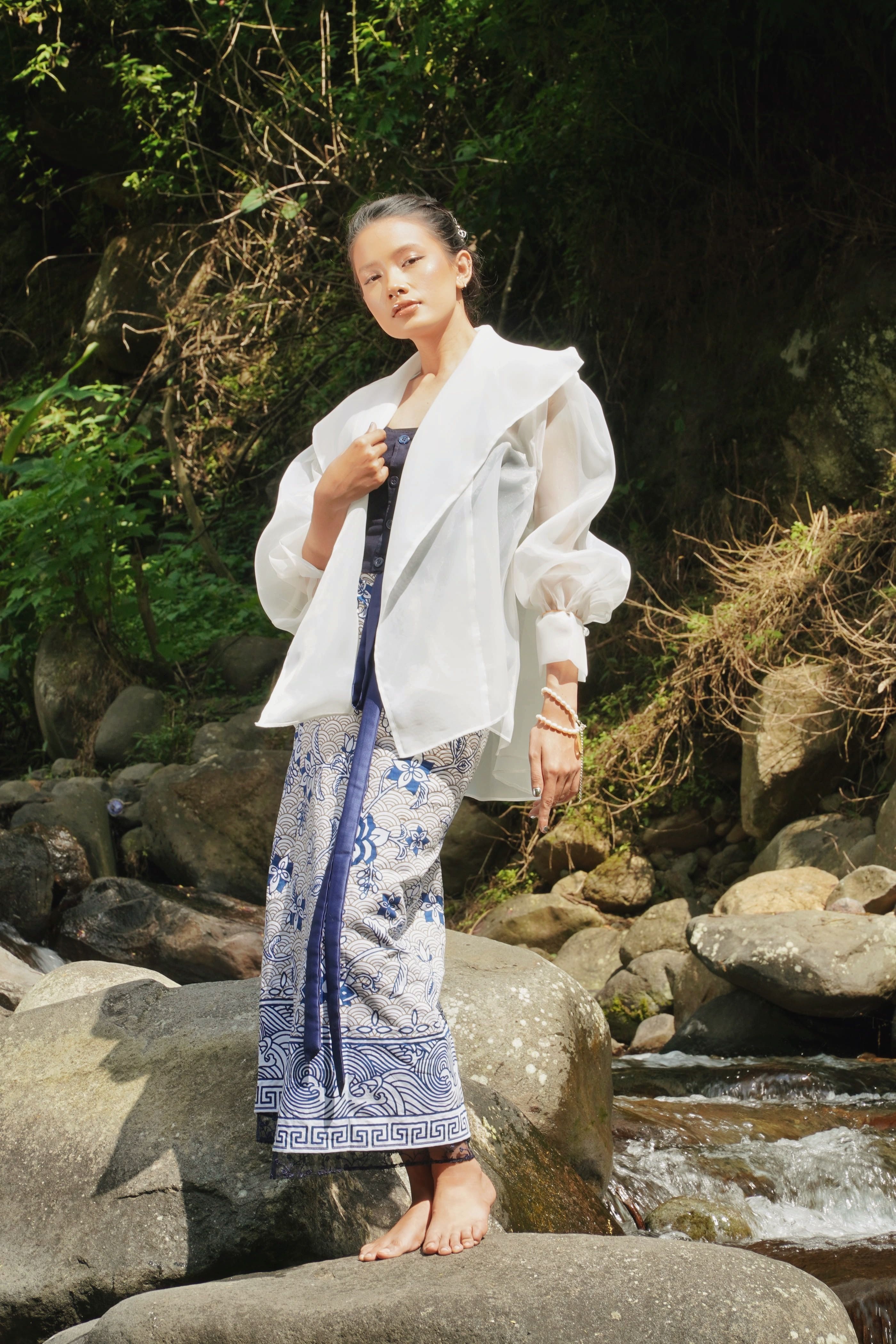 BOOLAO Saroong Porcelain Batik Wrap Skirt (Rok Lilit Batik)