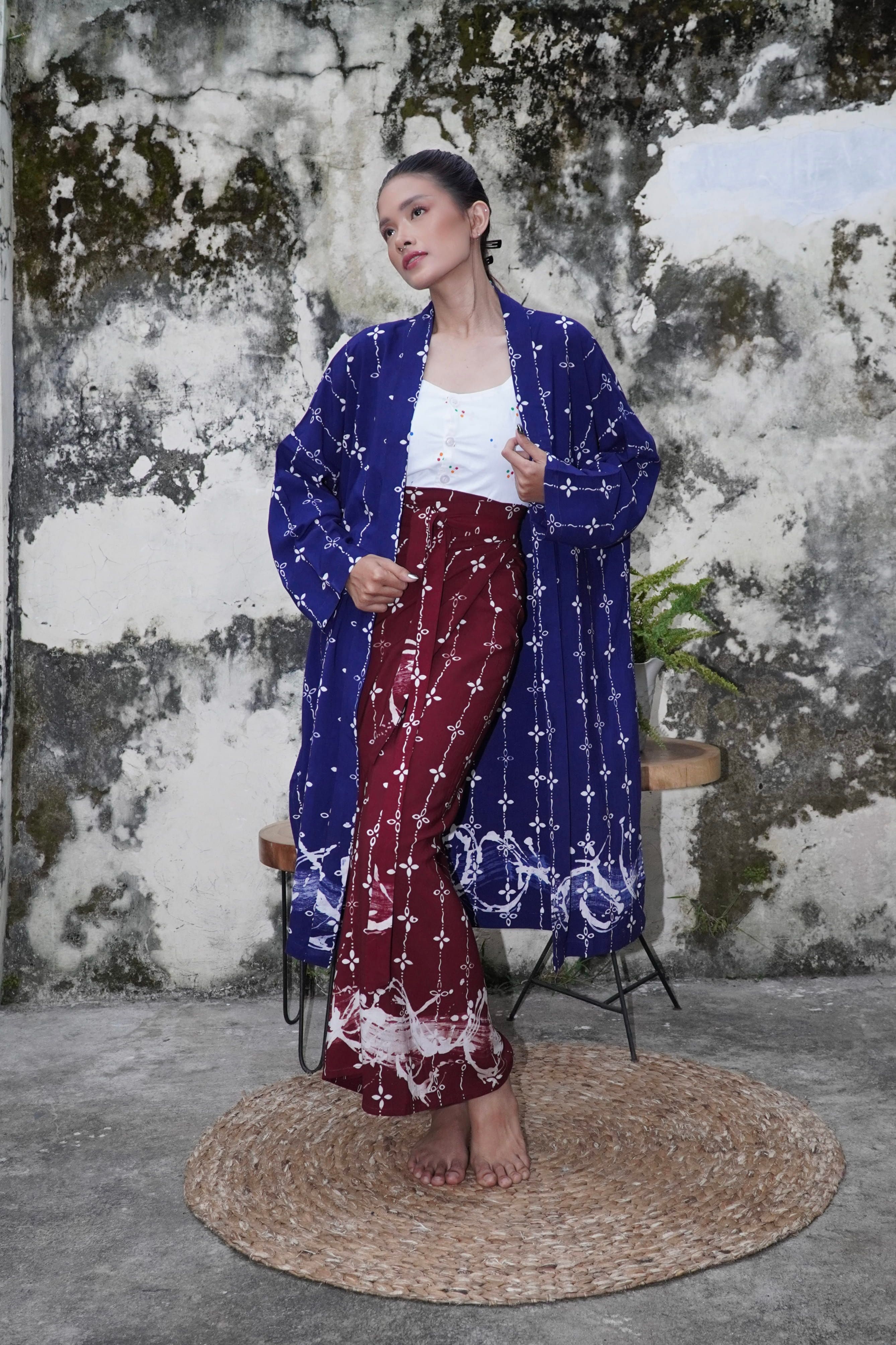 BOOLAO Kumeli Outer Kebaya Detachable Navy Blue (Kebaya Bongkar Pasang Batik Kawung) - Biru Dongker