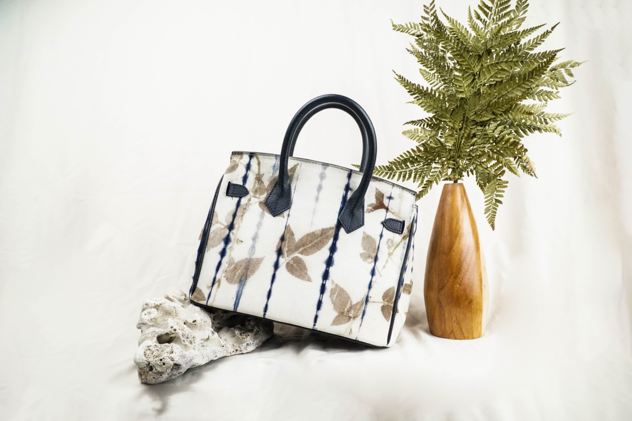 BOOLAO Handbag Shibori on Ecoprint Suji