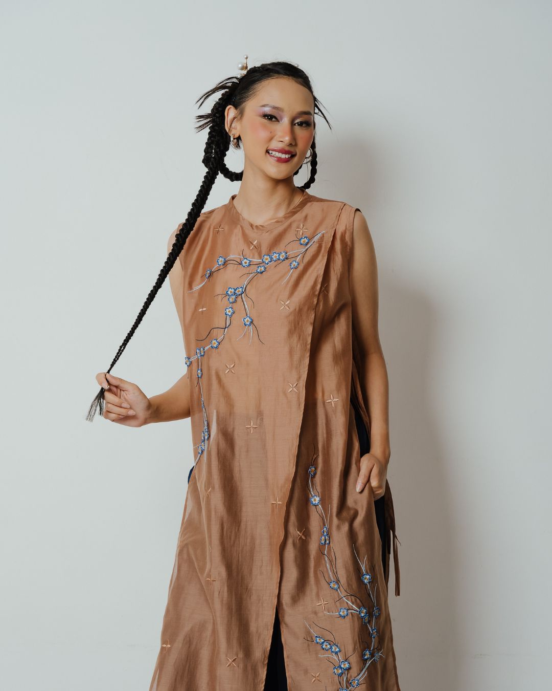 BOOLAO Long Vest Sakura 3D Embroidery - Brown