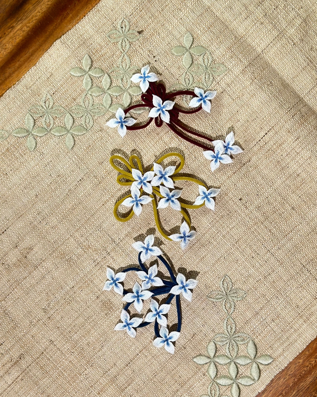 BOOLAO Rontje Series Melati Blossom Brooch