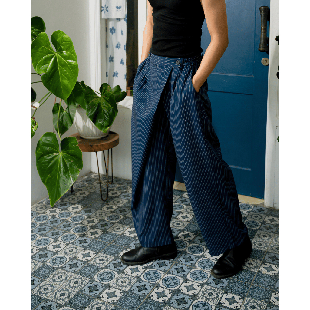 BOOLAO Overlap Stripes Pants - Navy