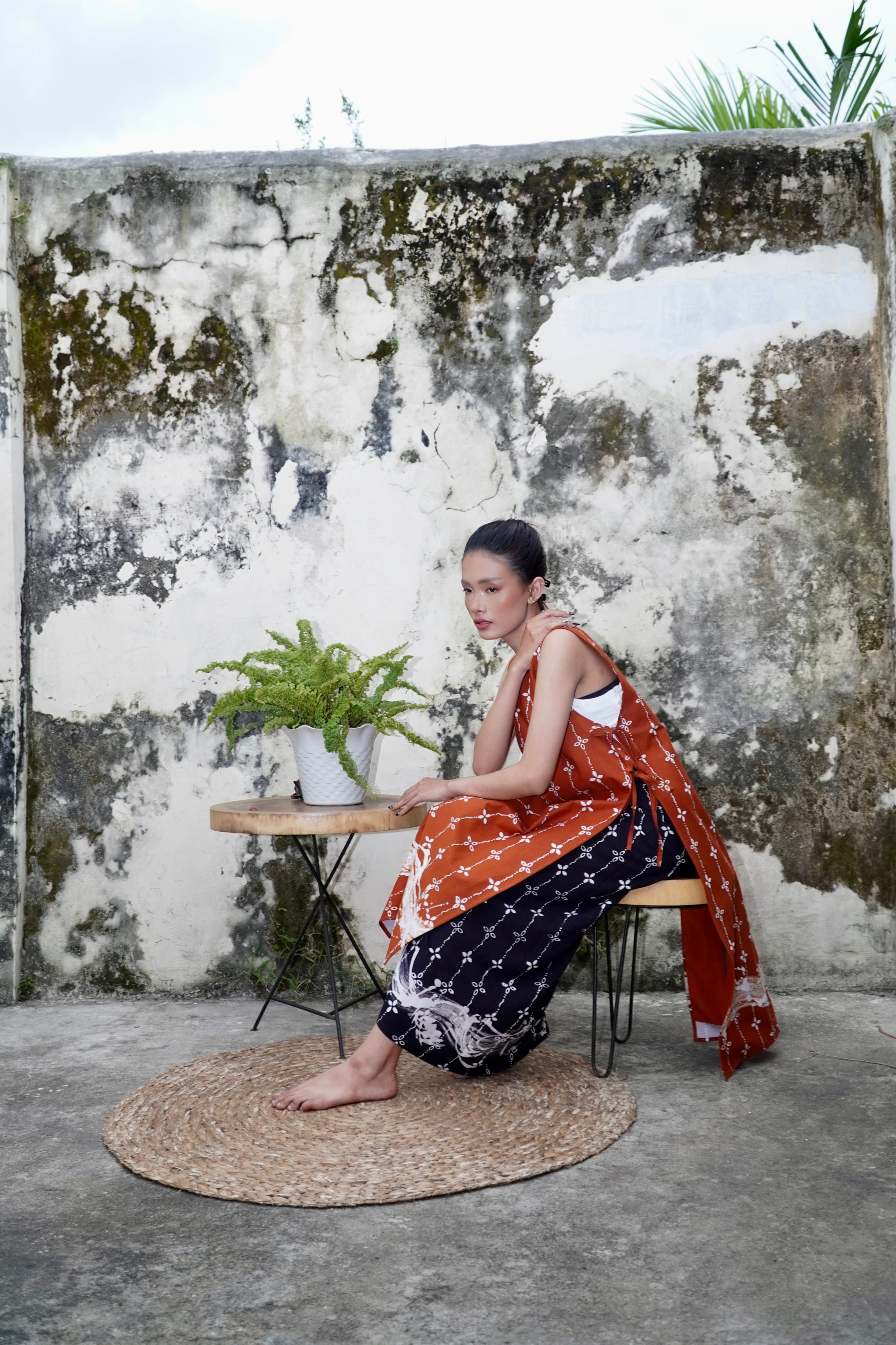 BOOLAO Kumeli Vest Caramel (Rompi Outer Batik Kawung) - Coklat