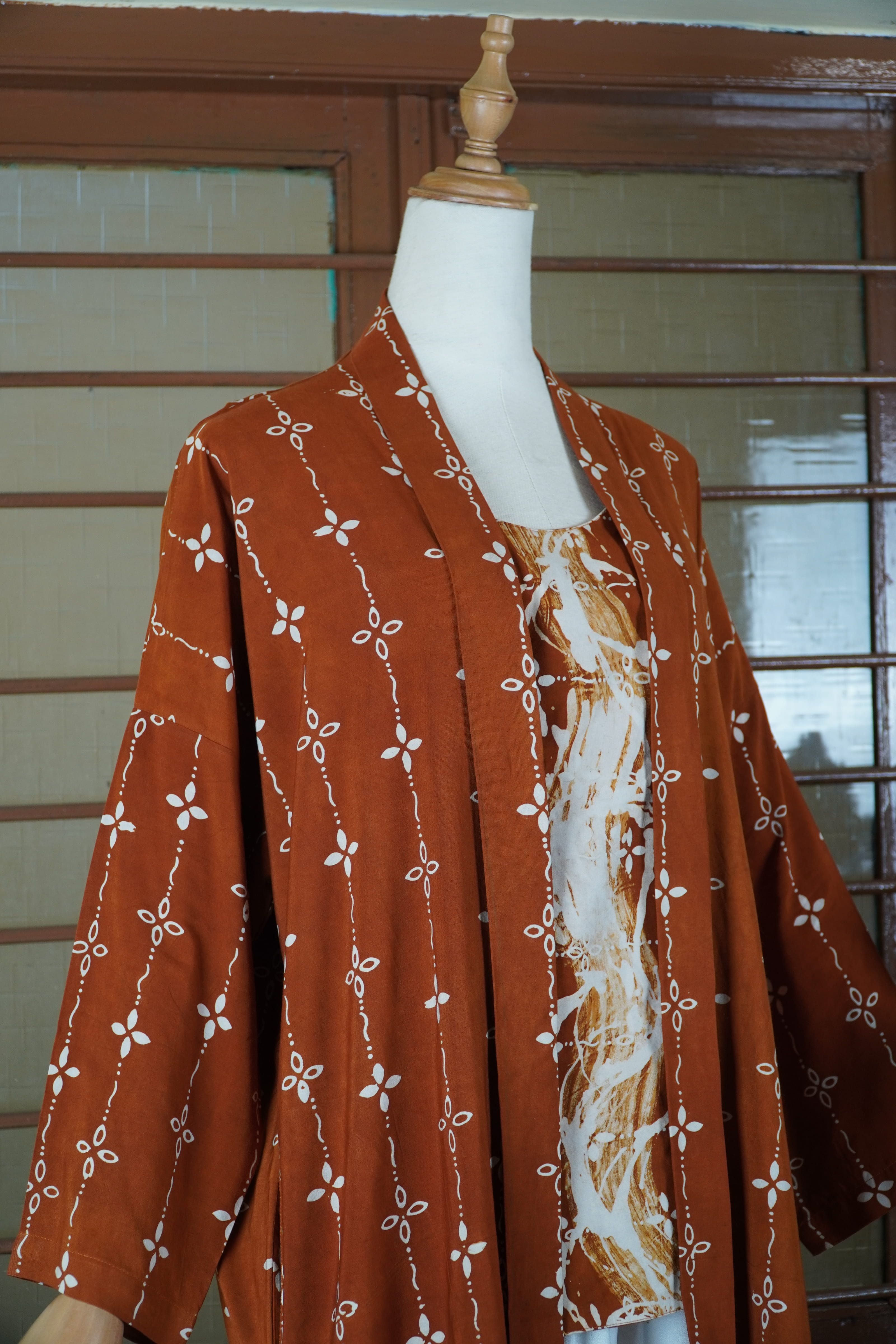 BOOLAO Kumeli Outer Kebaya Detachable Caramel (Kebaya Bongkar Pasang Batik Kawung) - Coklat