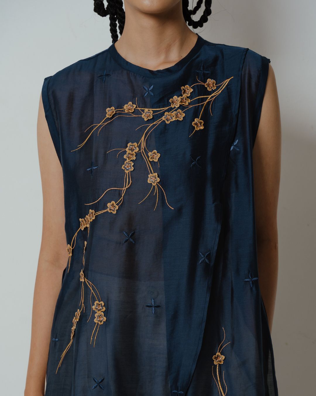 BOOLAO Long Vest Sakura 3D Embroidery - Dark Blue
