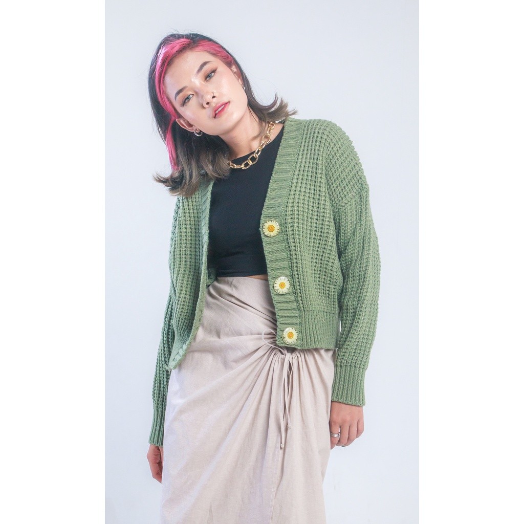 BOOLAO Picnic Panic Daisy Knit Cardigan (Sweater Rajut dengan Pressed Flower Kancing) - Matcha