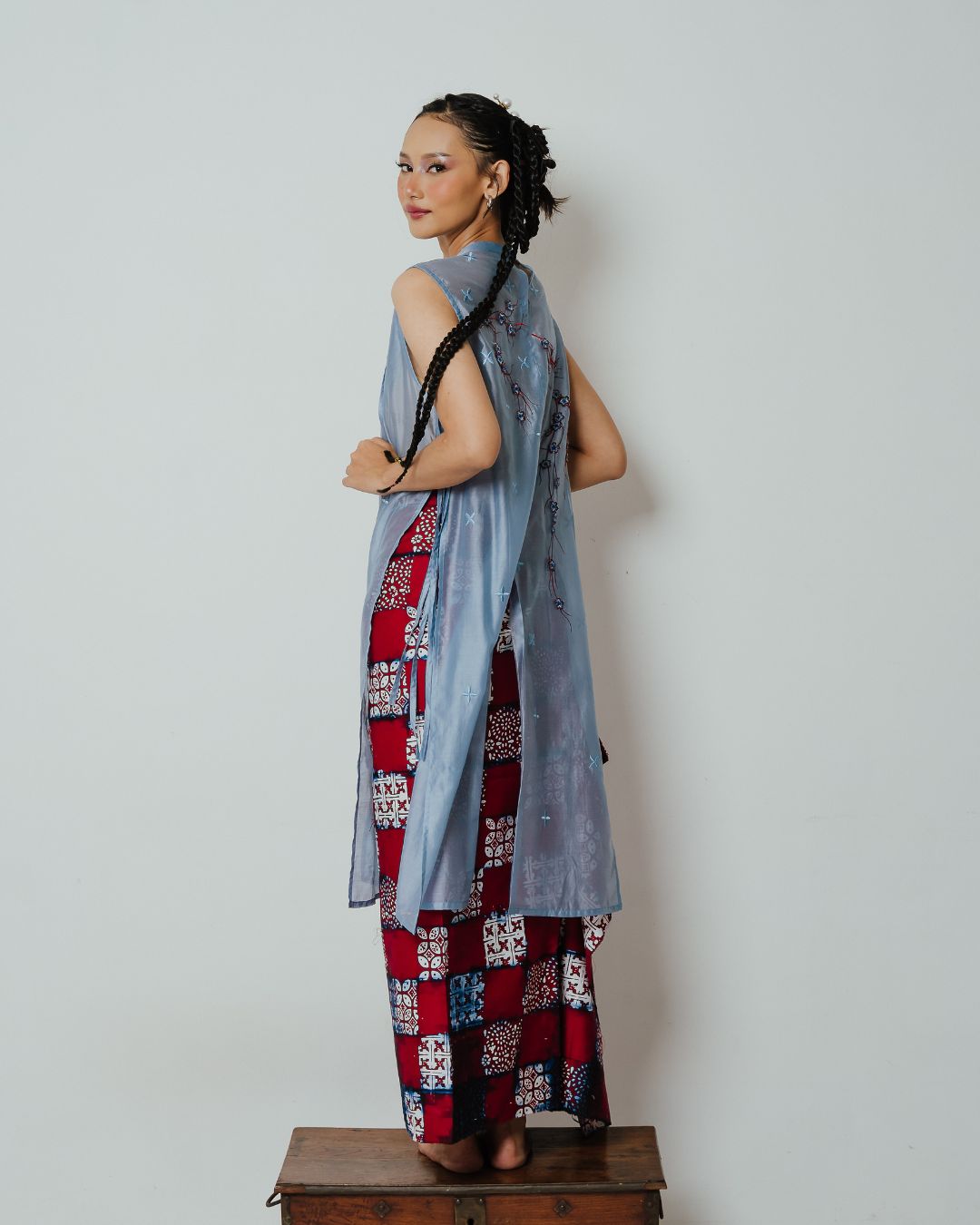 BOOLAO Long Vest Sakura 3D Embroidery - Denim Blue