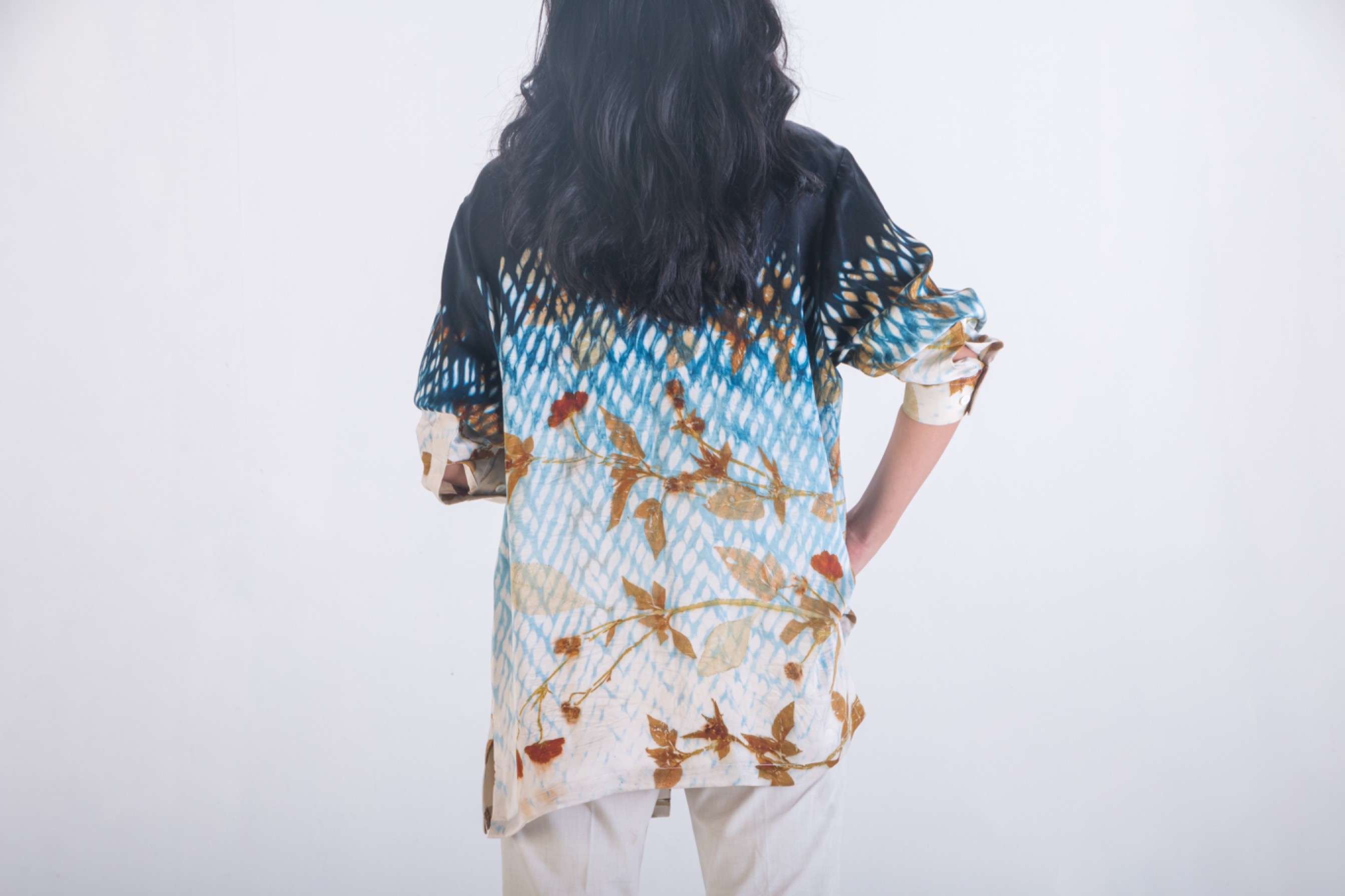 BOOLAO Kemeja Ombre Shibori on Ecoprint Silk