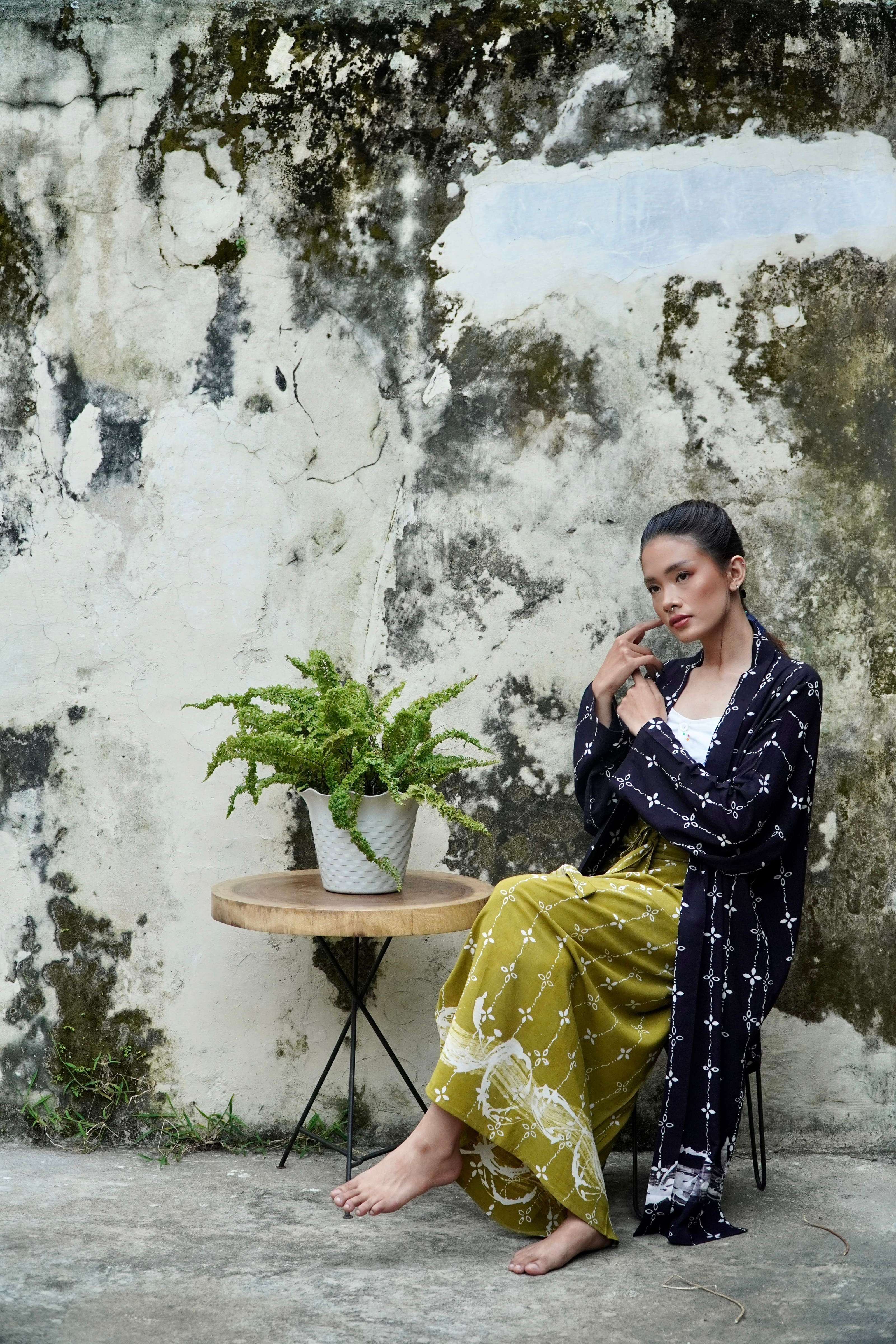 BOOLAO Kumeli Outer Kebaya Detachable (Kebaya Bongkar Pasang Batik Kawung) - Hitam