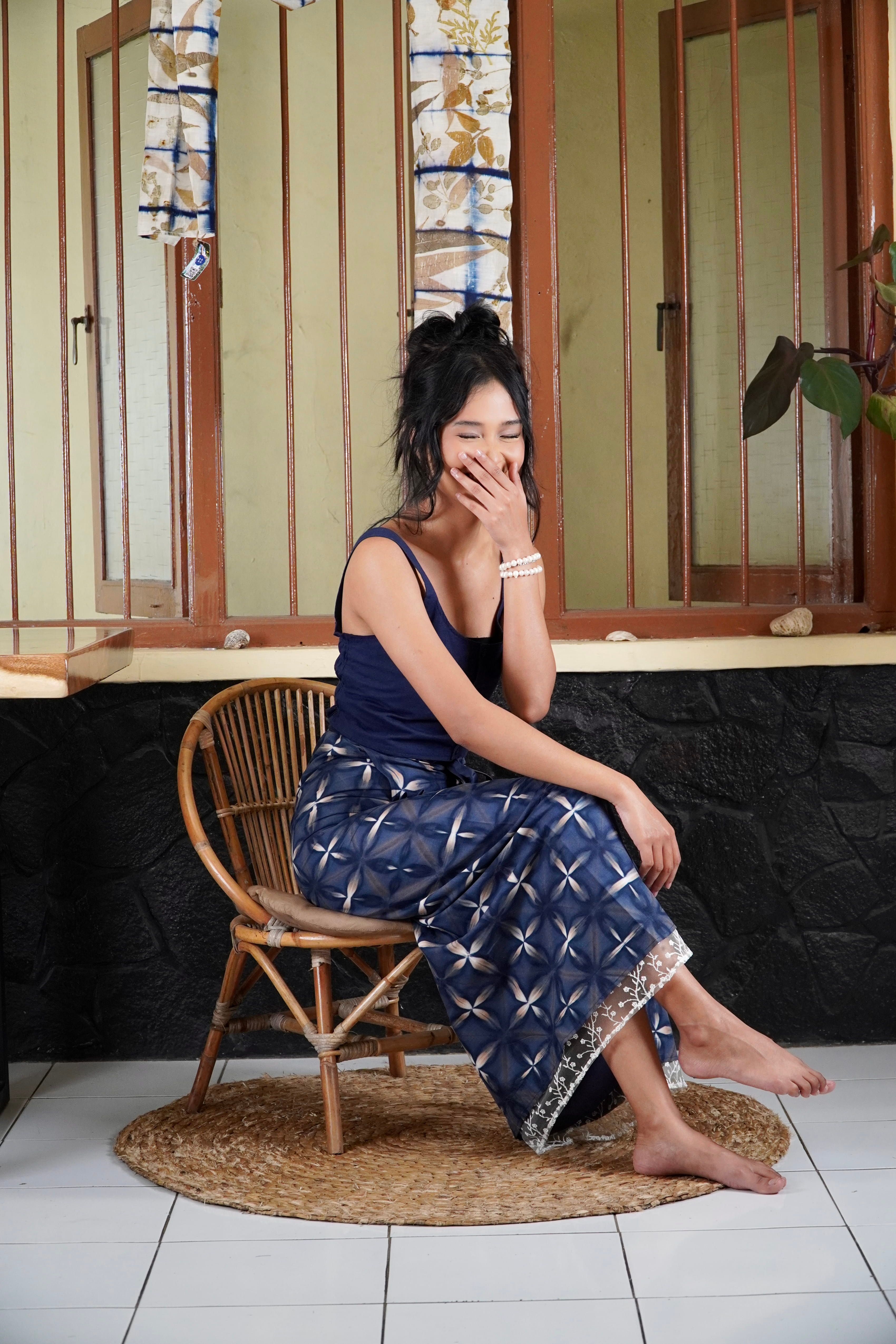 BOOLAO Saroong Kaleidoscope Shibori Embroidery (Rok Ikat Lilit) - Kawung Navy Coklat