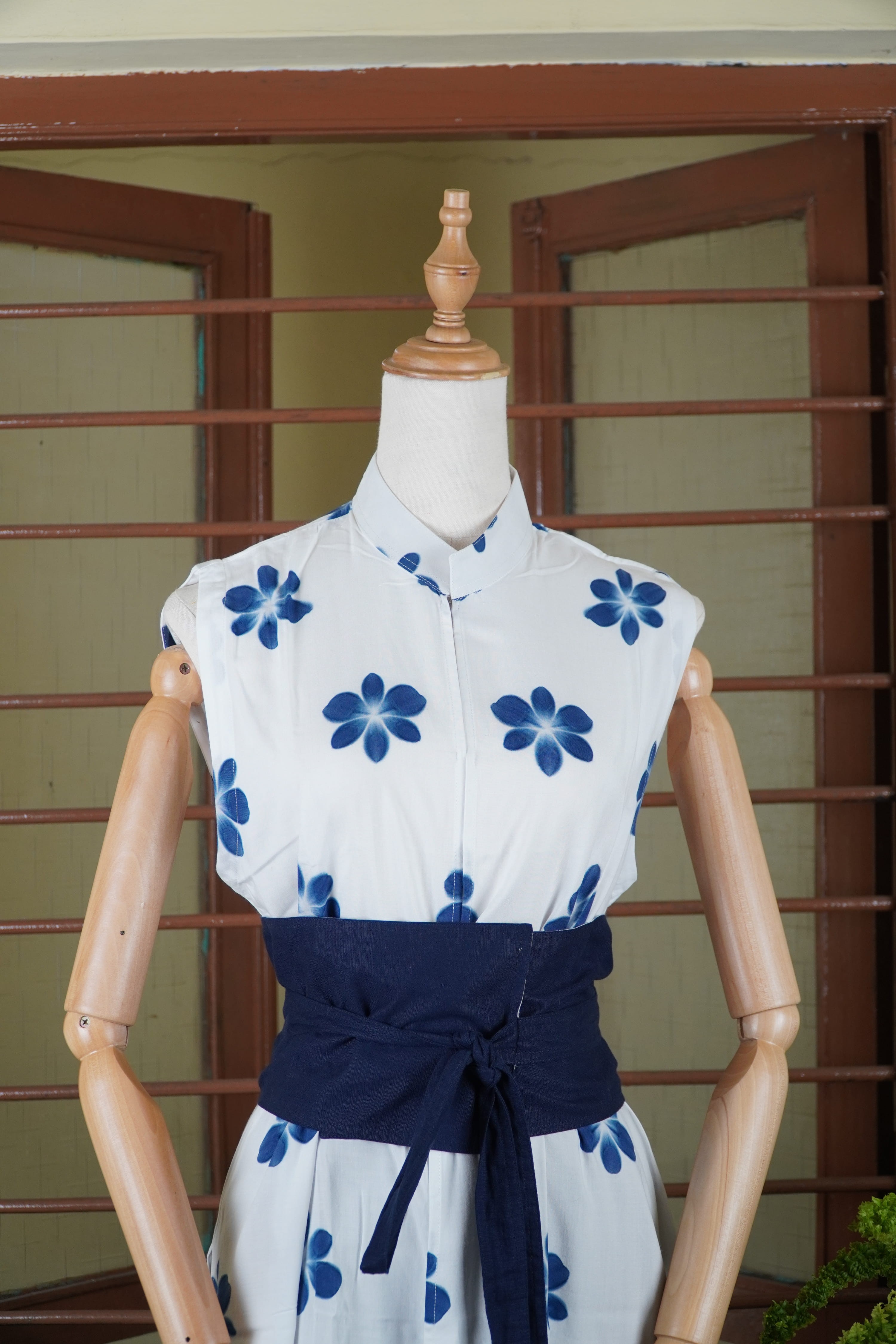 BOOLAO Outer Sleeveless Snowflakes Truntum Navy (Outer Panjang)
