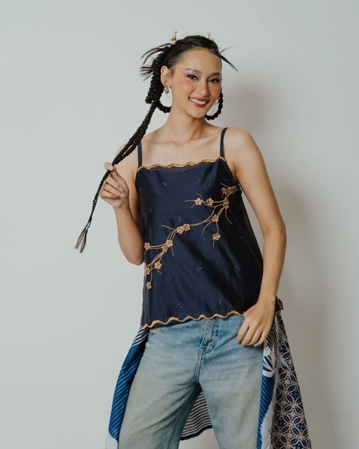 BOOLAO Camisole Sakura 3D Embroidery - Dark Blue