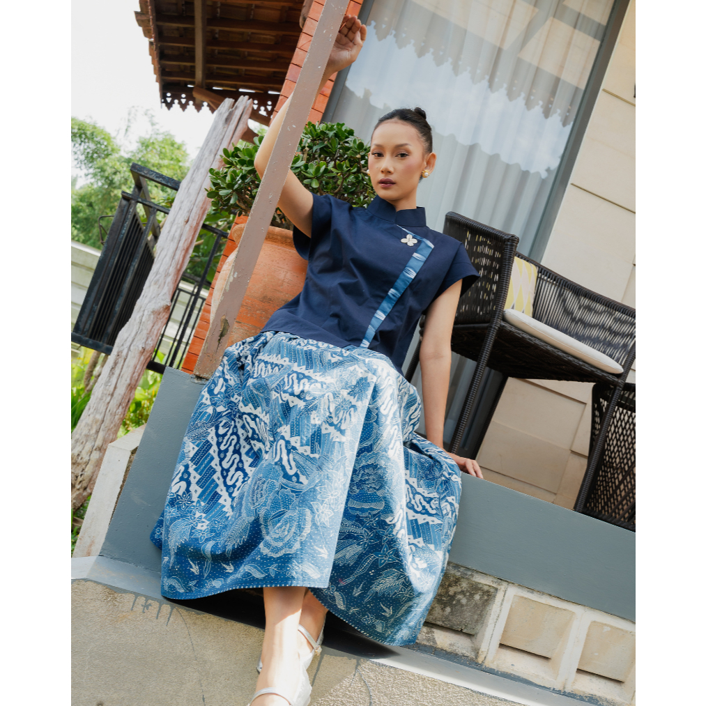 Janggan Linen Sleeveless Shibori on Navy
