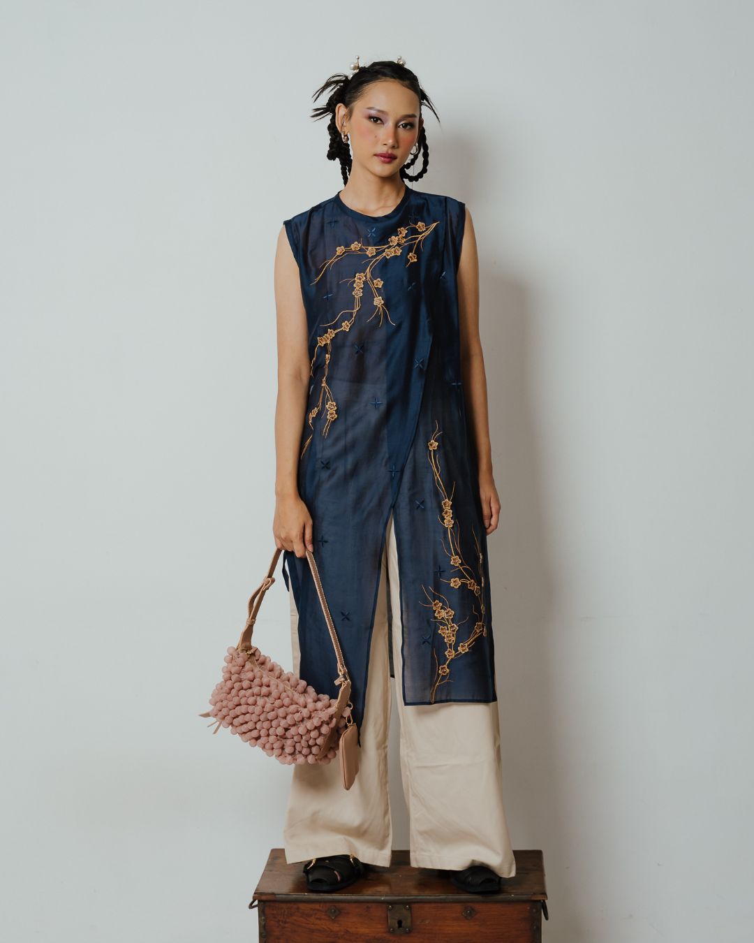 BOOLAO Long Vest Sakura 3D Embroidery - Dark Blue