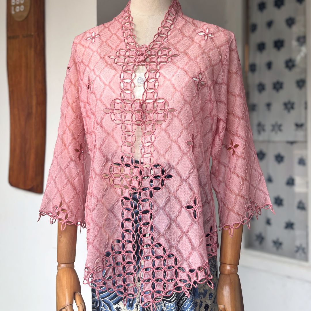 BOOLAO Kebaya Seribu Kawung - Pink