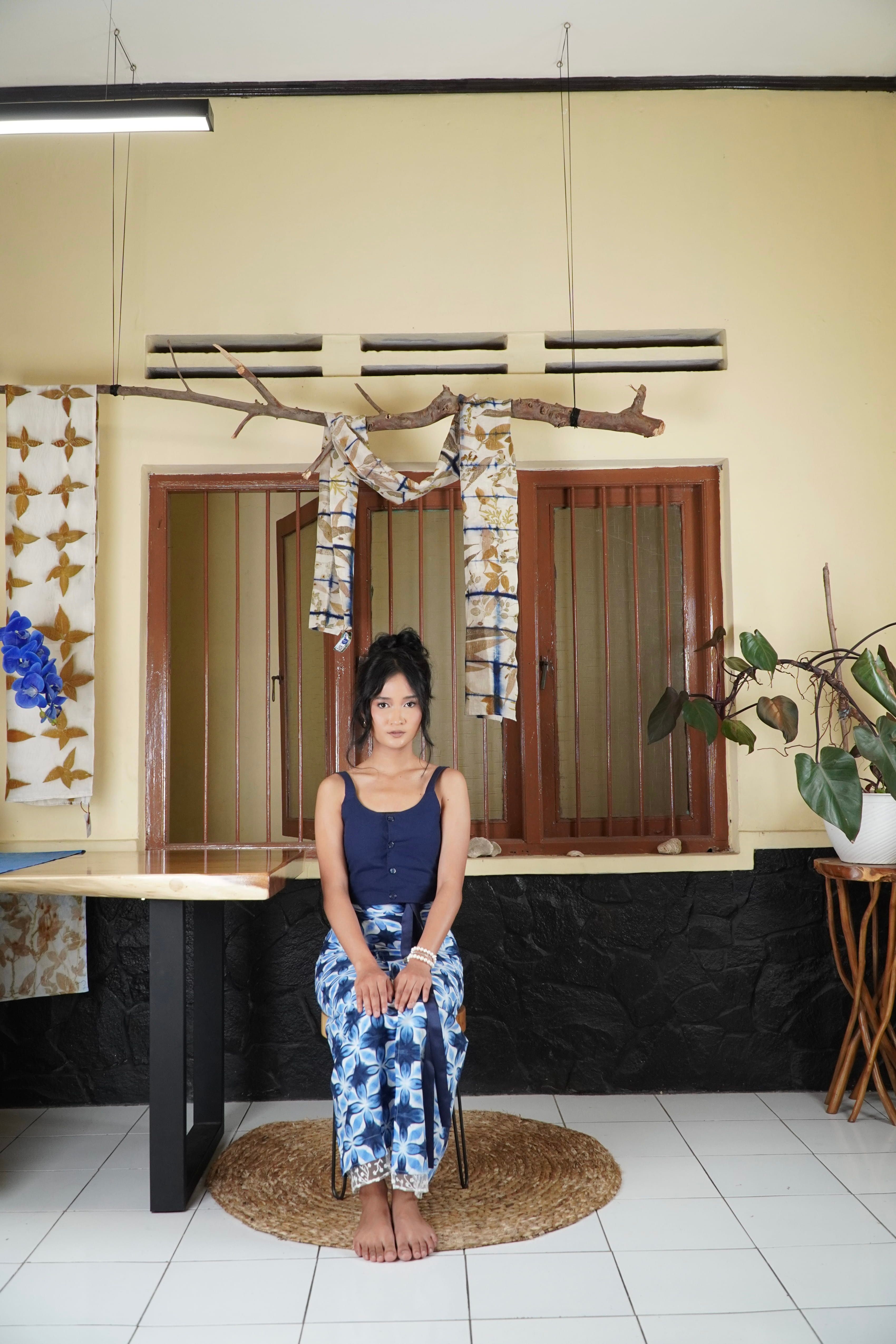 BOOLAO  Saroong Kaleidoscope Shibori - Bermuda (Rok Ikat Lilit Batik)