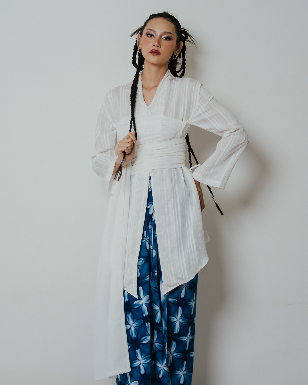 BOOLAO Kebaya MIRANA Kemben Detachable (Outer Bongkar Pasang) - Putih