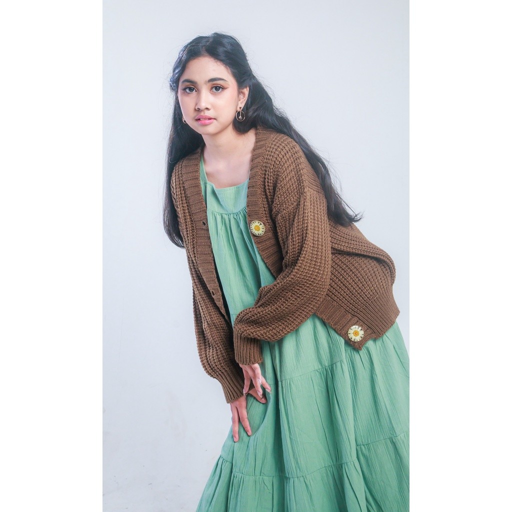 BOOLAO Picnic Panic Daisy Knit Cardigan (Sweater Rajut dengan Pressed Flower Kancing) - Browny