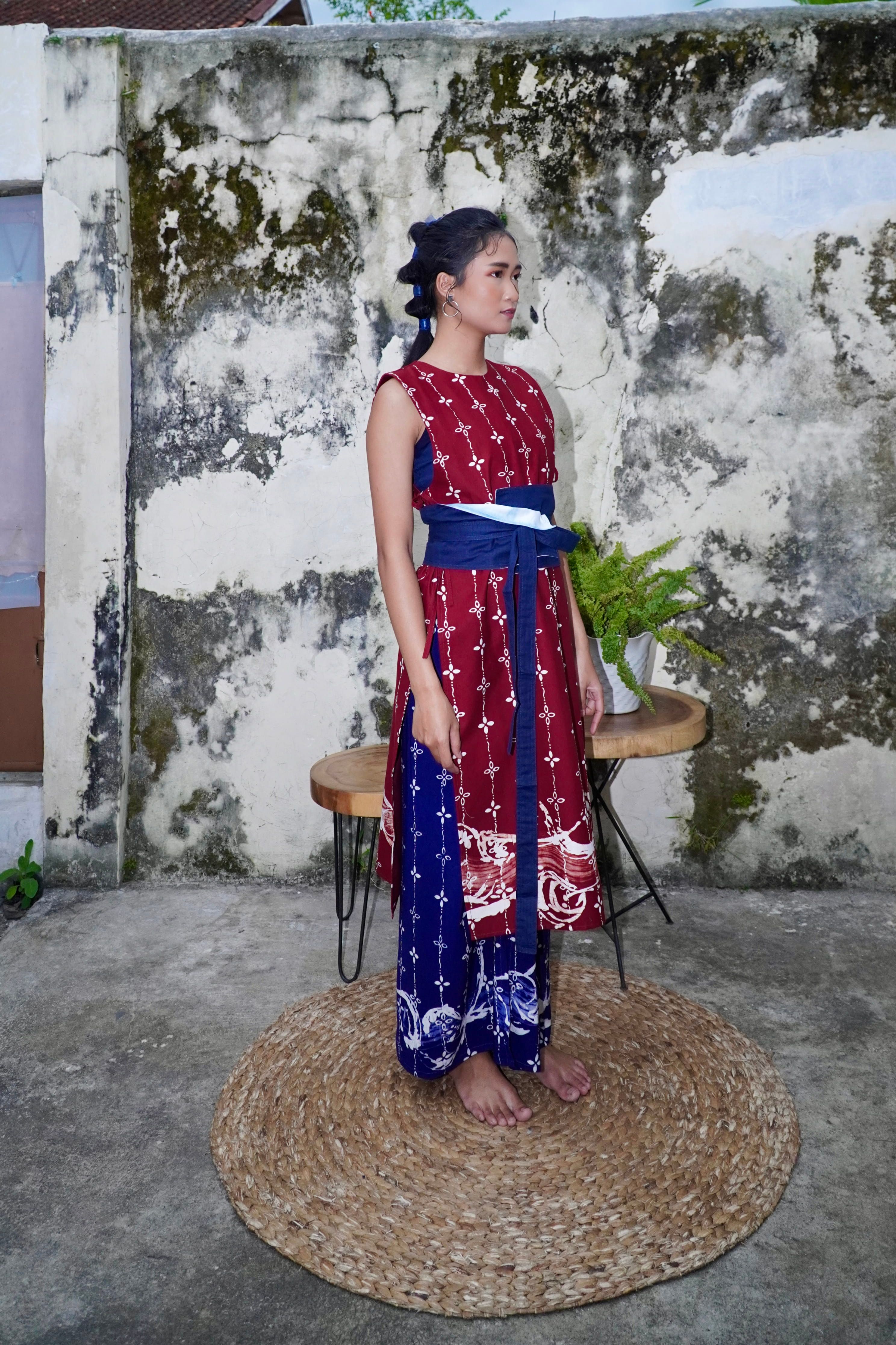 BOOLAO Kumeli Vest Maroon (Rompi Outer Batik Kawung) - Merah Marun