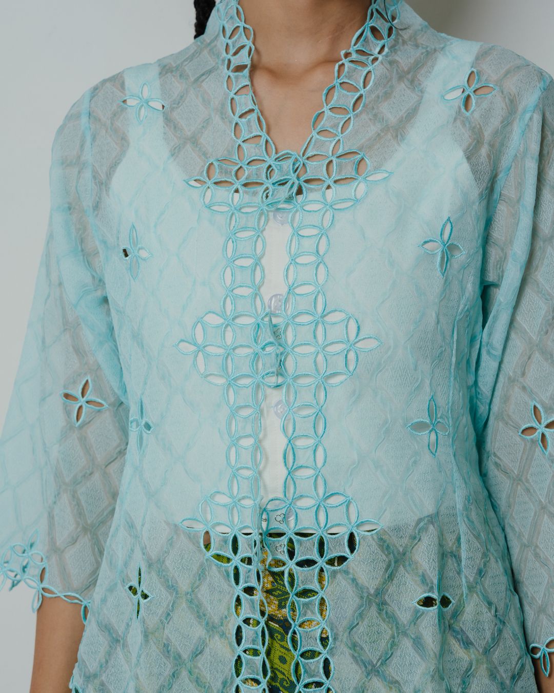 BOOLAO Kebaya Seribu Kawung - Biru Muda