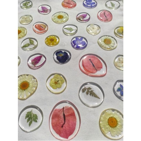 BOOLAO Bros Bunga Kering (Flowery Brooch) PICNIC PANIC