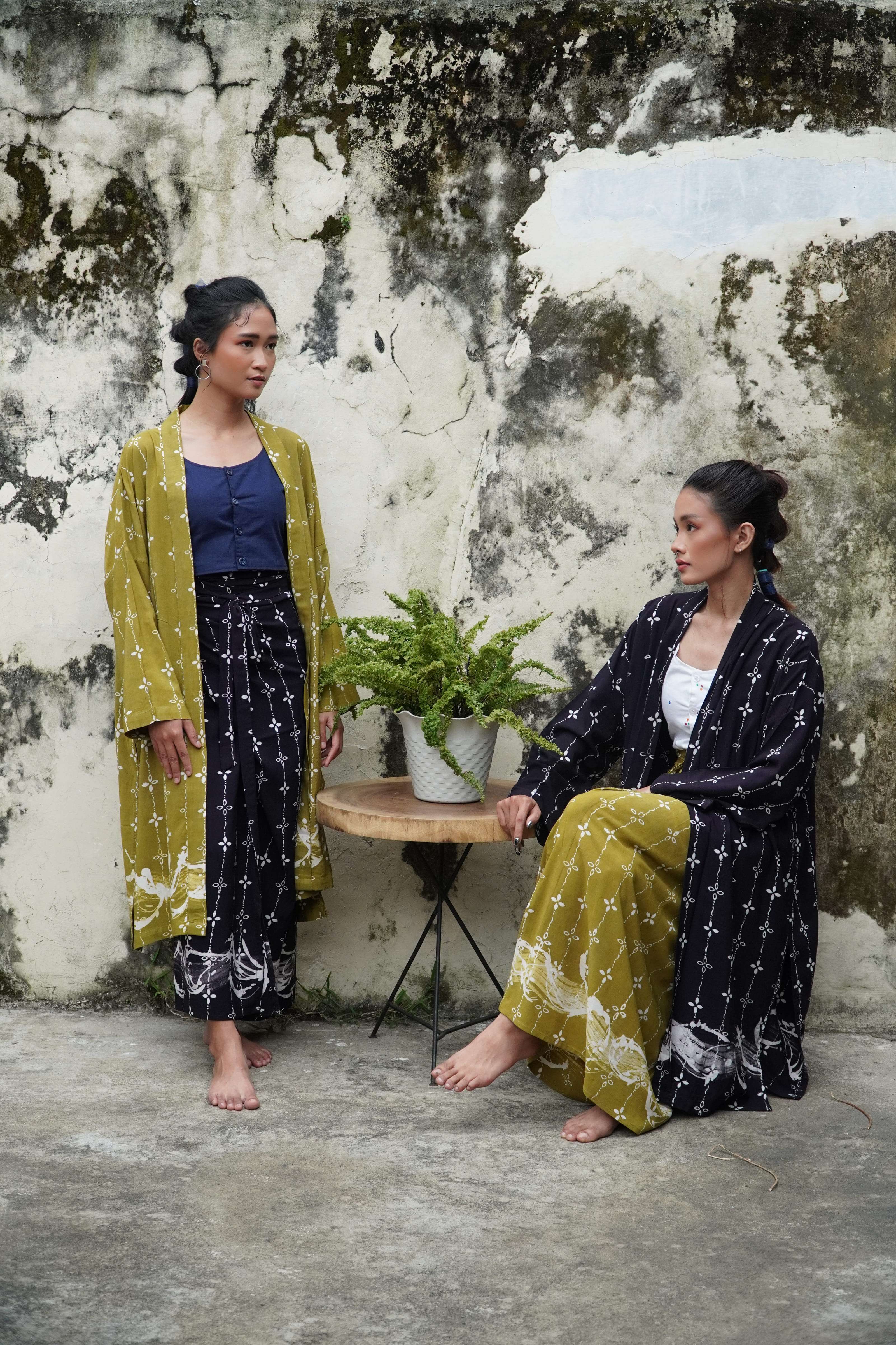BOOLAO Kumeli Wrap Skirt Lime Green (Rok Lilit Ikat Batik Kawung) - Hijau Olive