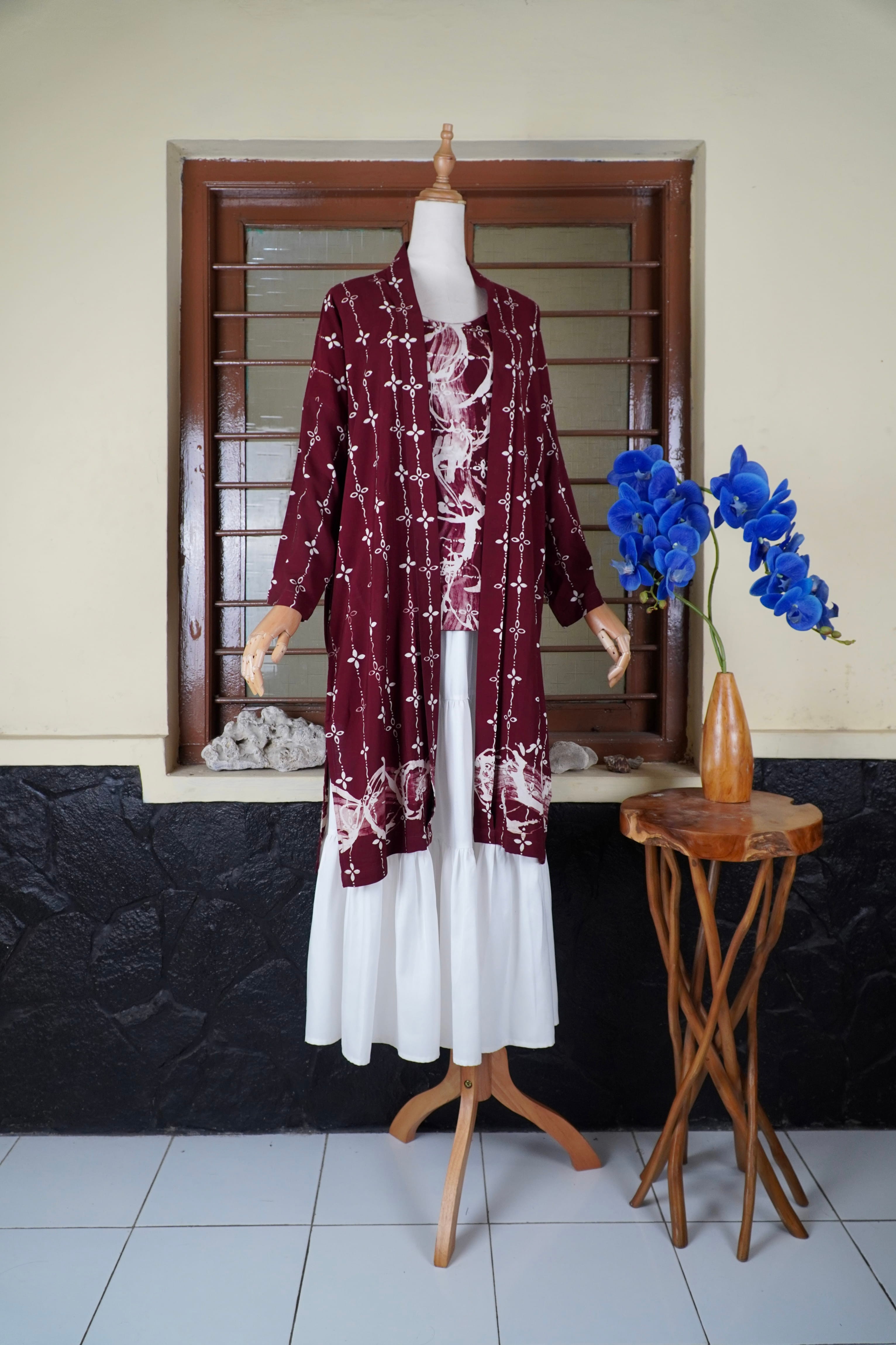 BOOLAO Kumeli Outer Kebaya Detachable (Kebaya Bongkar Pasang Batik Kawung) - Maroon