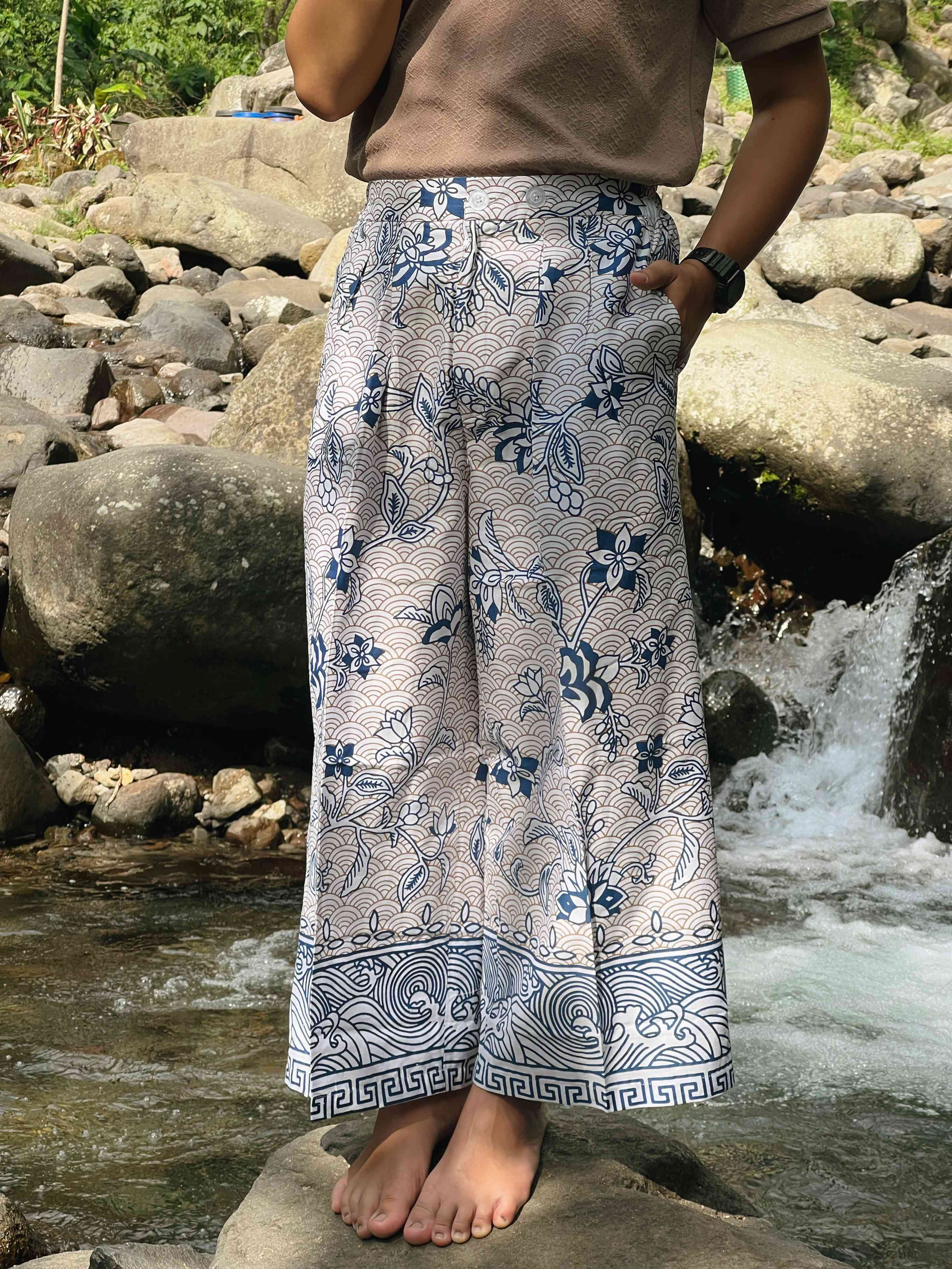 BOOLAO Hakama Porcelain Batik