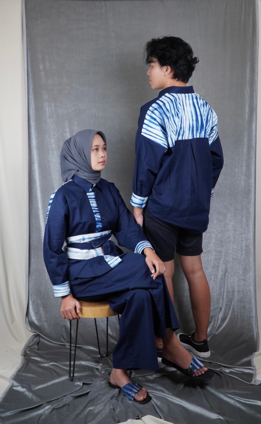 BOOLAO Kemeja Liz Arashi Oversize Navy
