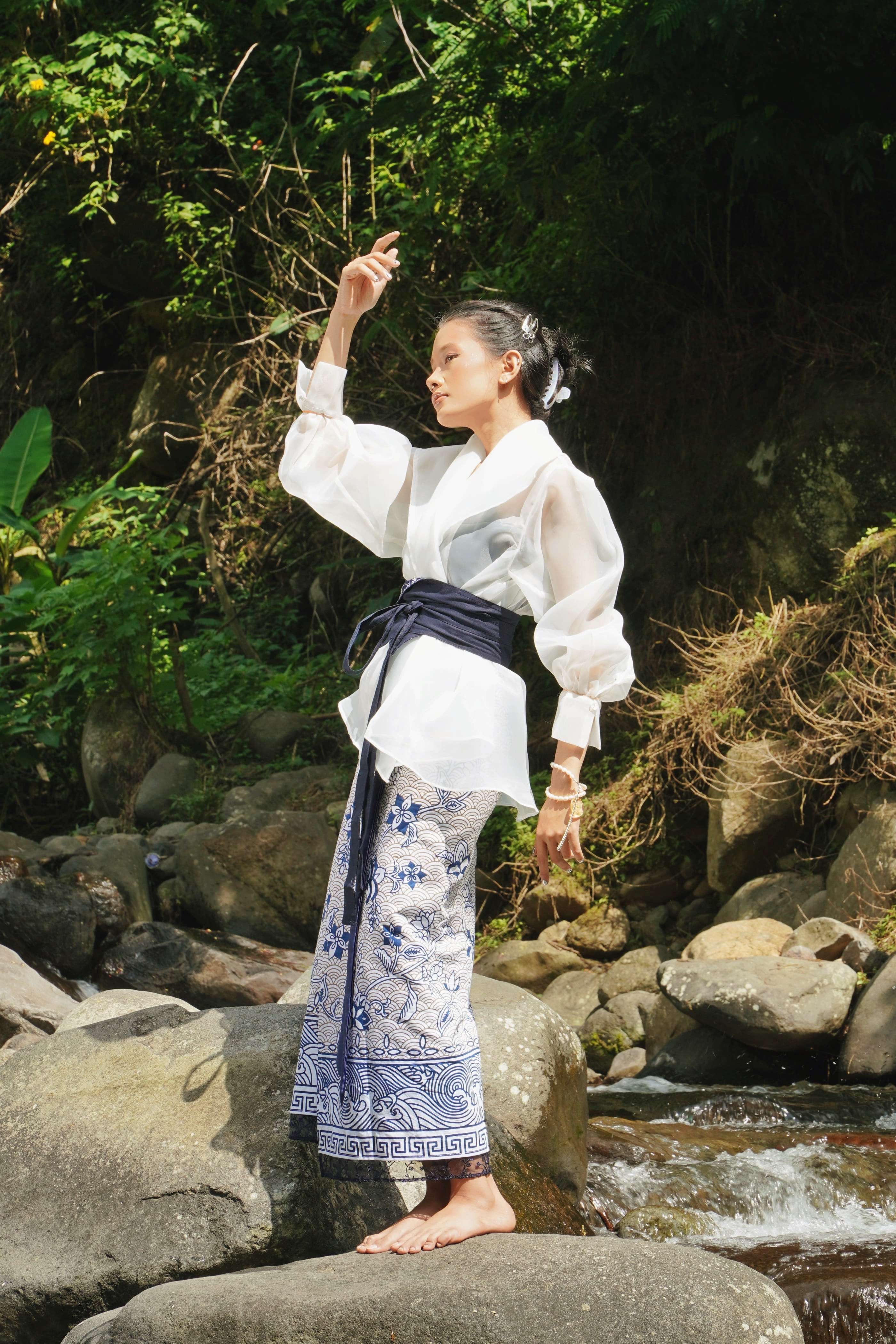 BOOLAO Saroong Porcelain Batik Wrap Skirt (Rok Lilit Batik)
