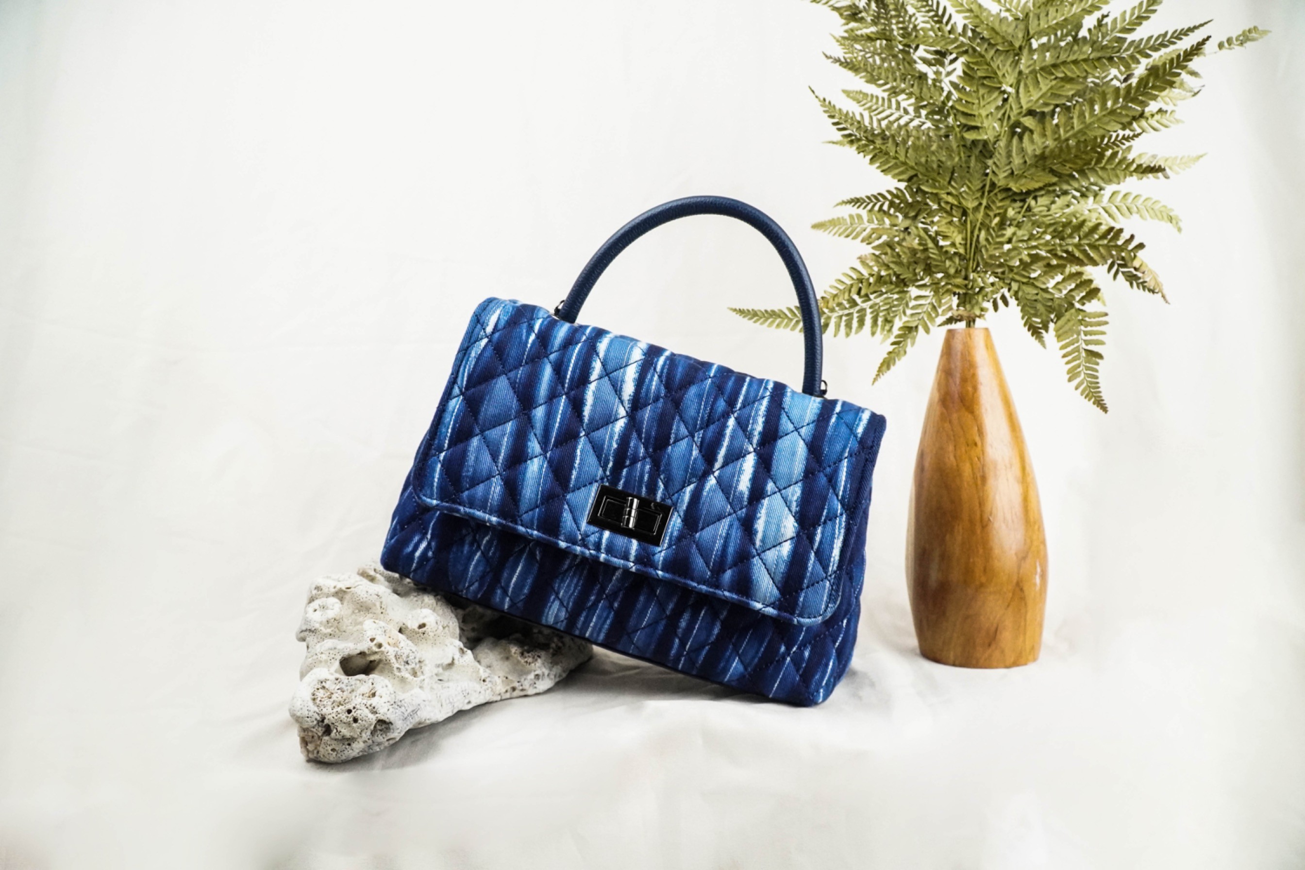 BOOLAO Handbag Arashi Whit Leather Handle