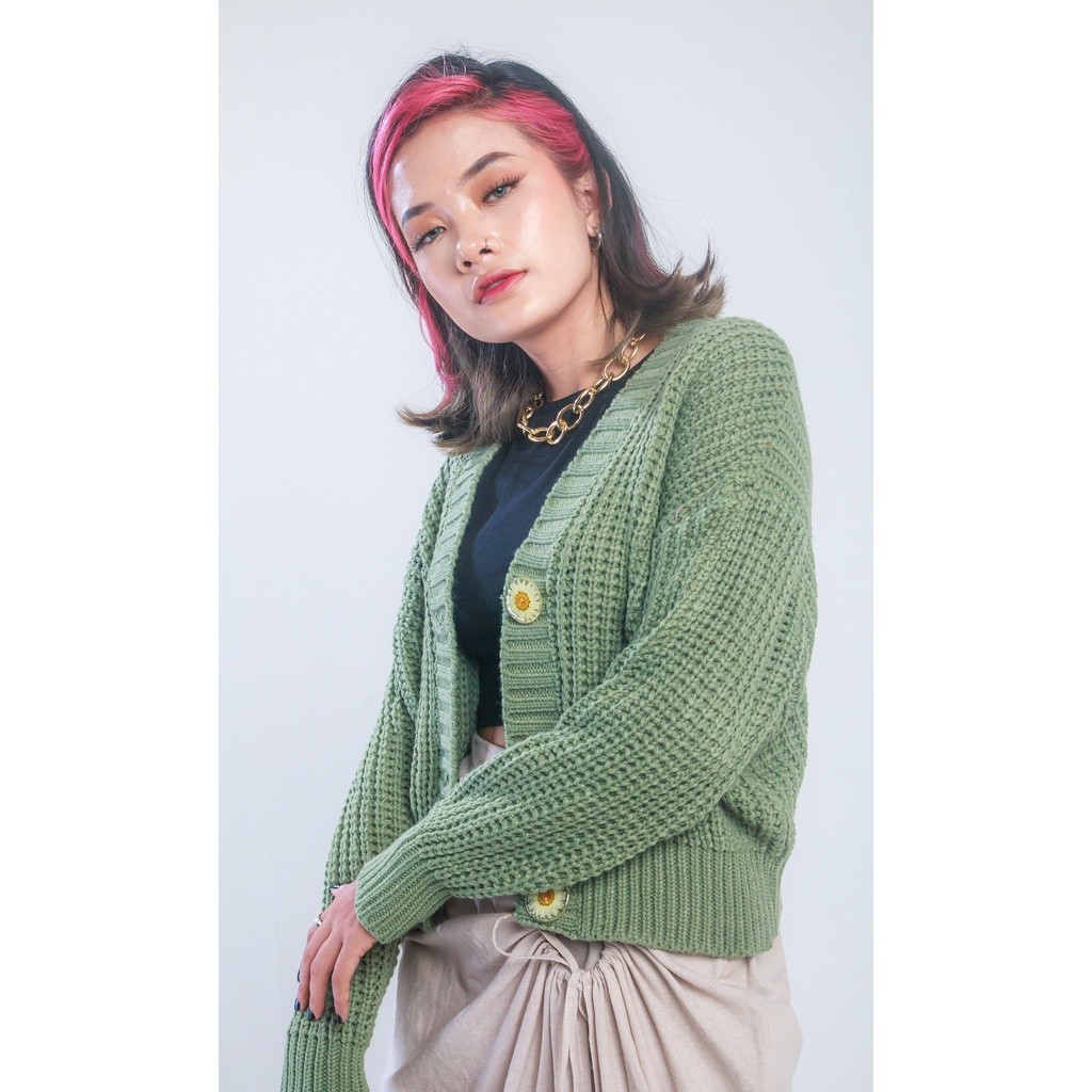BOOLAO Picnic Panic Daisy Knit Cardigan (Sweater Rajut dengan Pressed Flower Kancing) - Matcha