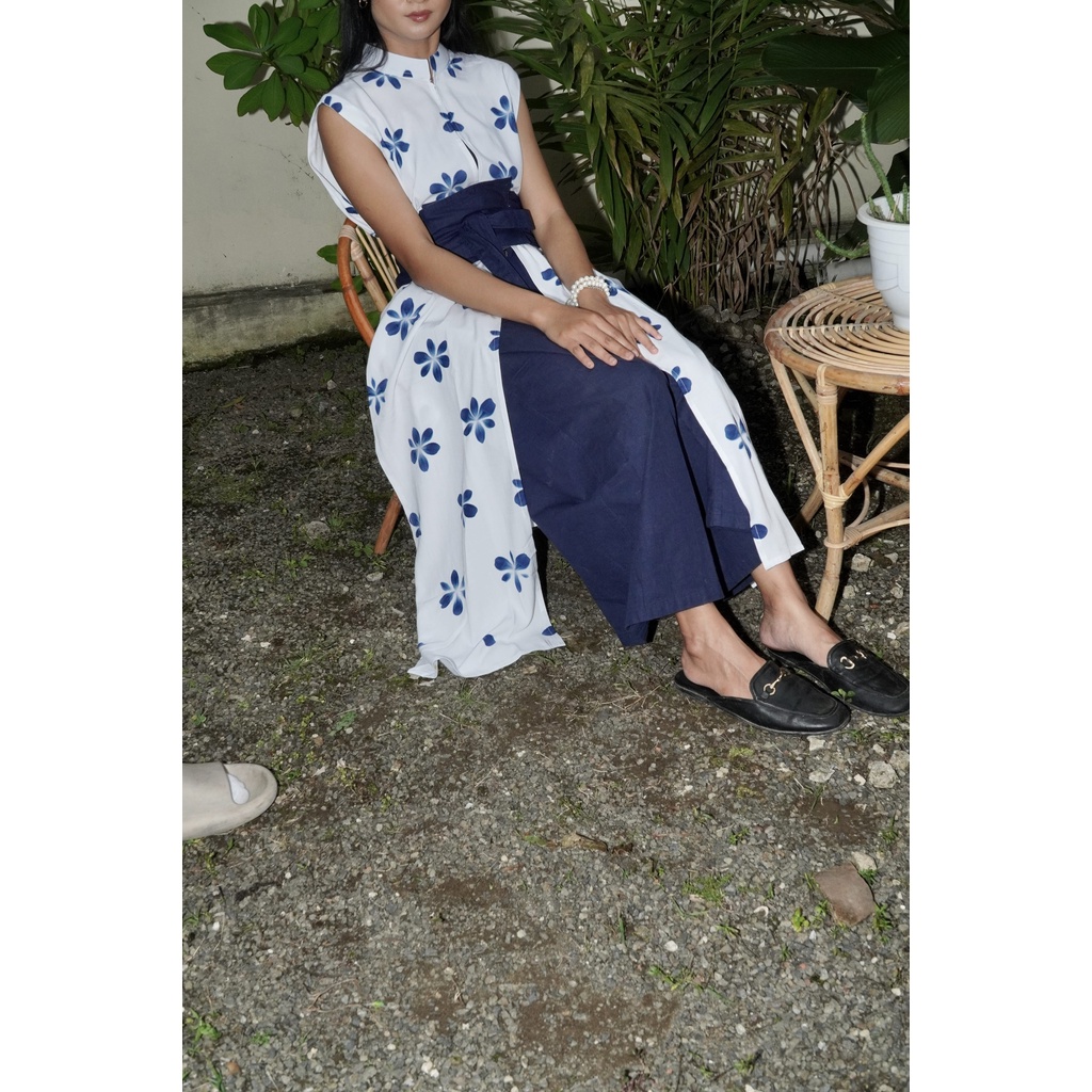 BOOLAO Outer Sleeveless Snowflakes Truntum Navy (Outer Panjang)