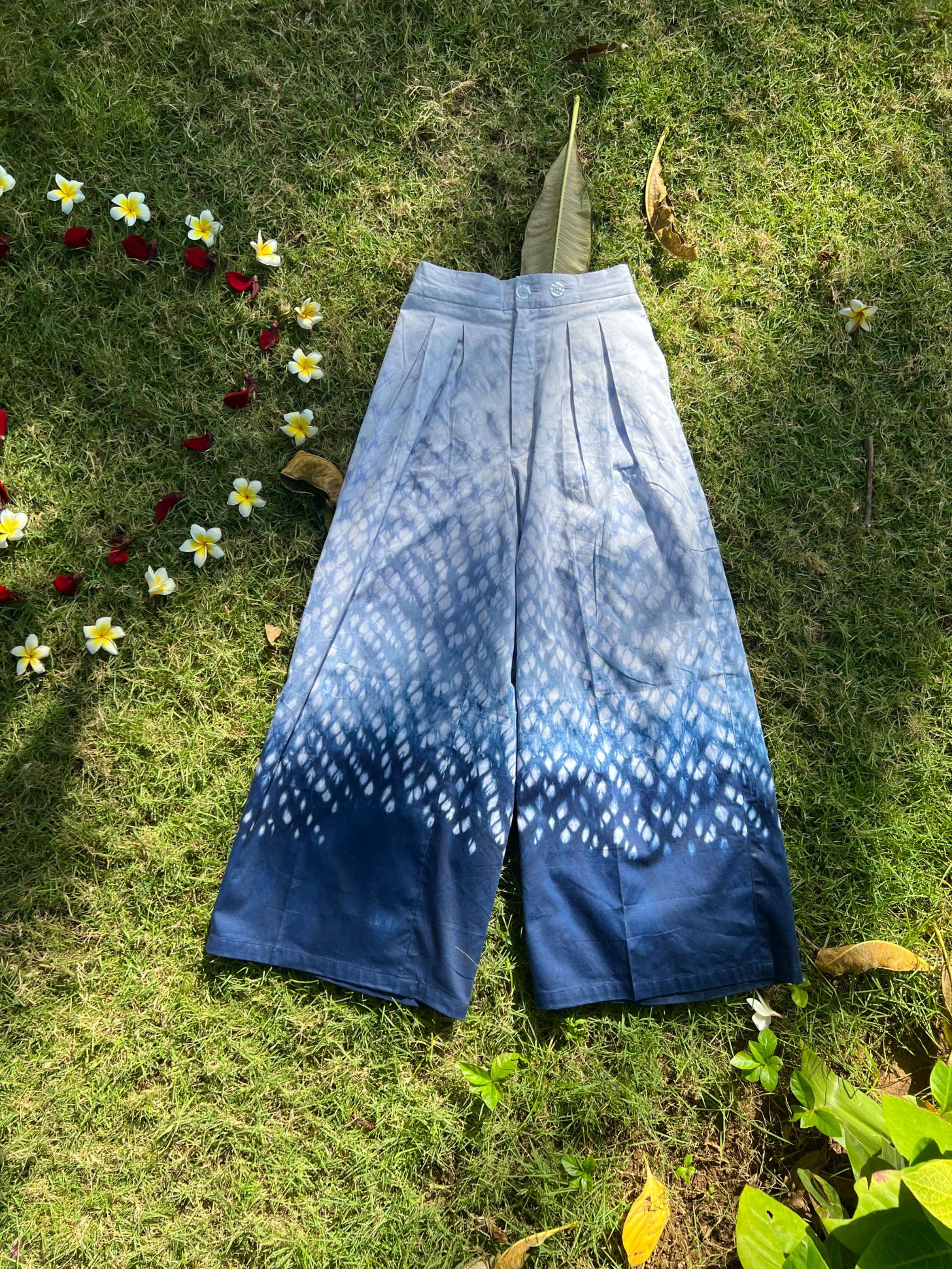 BOOLAO Ombre Shibori Pants