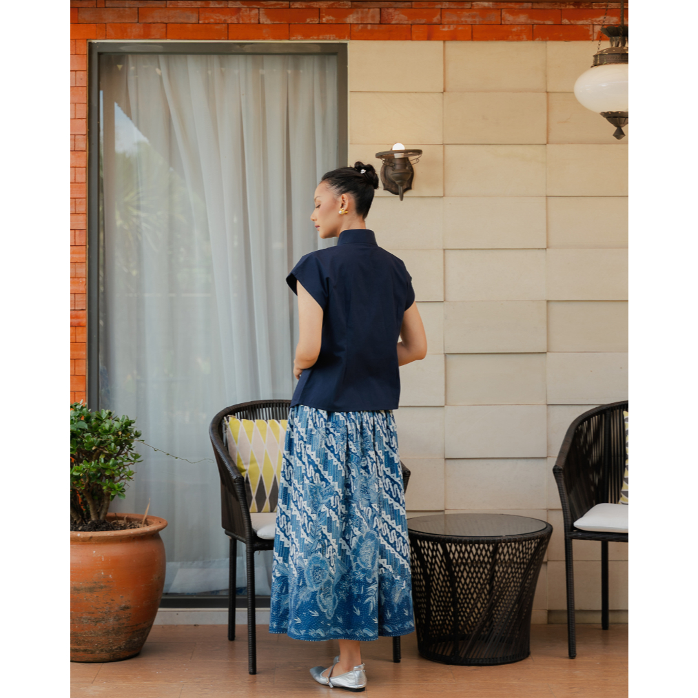 Janggan Linen Sleeveless Shibori on Navy