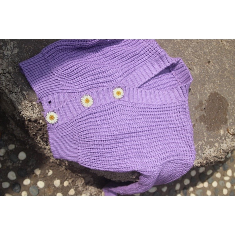 BOOLAO Picnic Panic Daisy Knit Cardigan (Sweater Rajut dengan Pressed Flower Kancing) - Taro